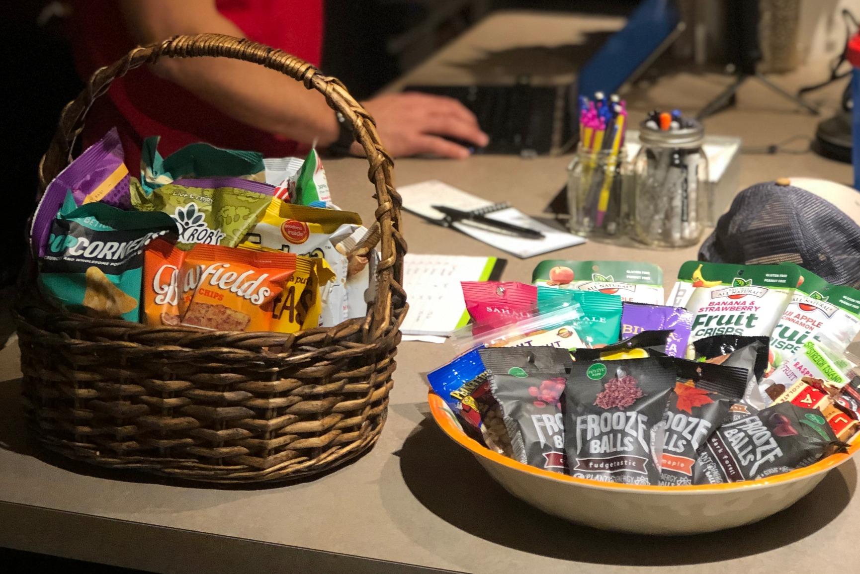 GLUTEN FREE and VEGAN (DAIRY and FIG FREE) Healthy Snacks Care Package (25 Ct): Cookies, Bars, Chips, Fruit, Nuts, Trail Mix, Gift Box Sampler, Office Variety, College Student Care Package, Gift Basket Alternative customer photo 1