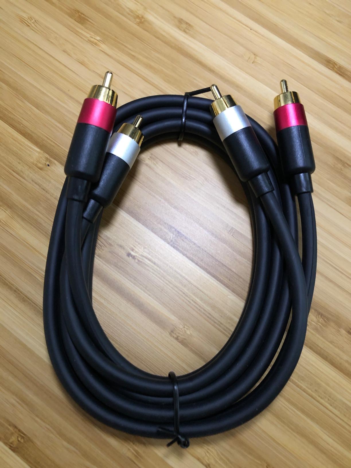 Amazon Basics 2 RCA Audio Cable for Amplifier, Active Speakers, Subwoofer or Hi-Fi System with Gold-Plated Plugs, 8 Feet, Black customer photo 2