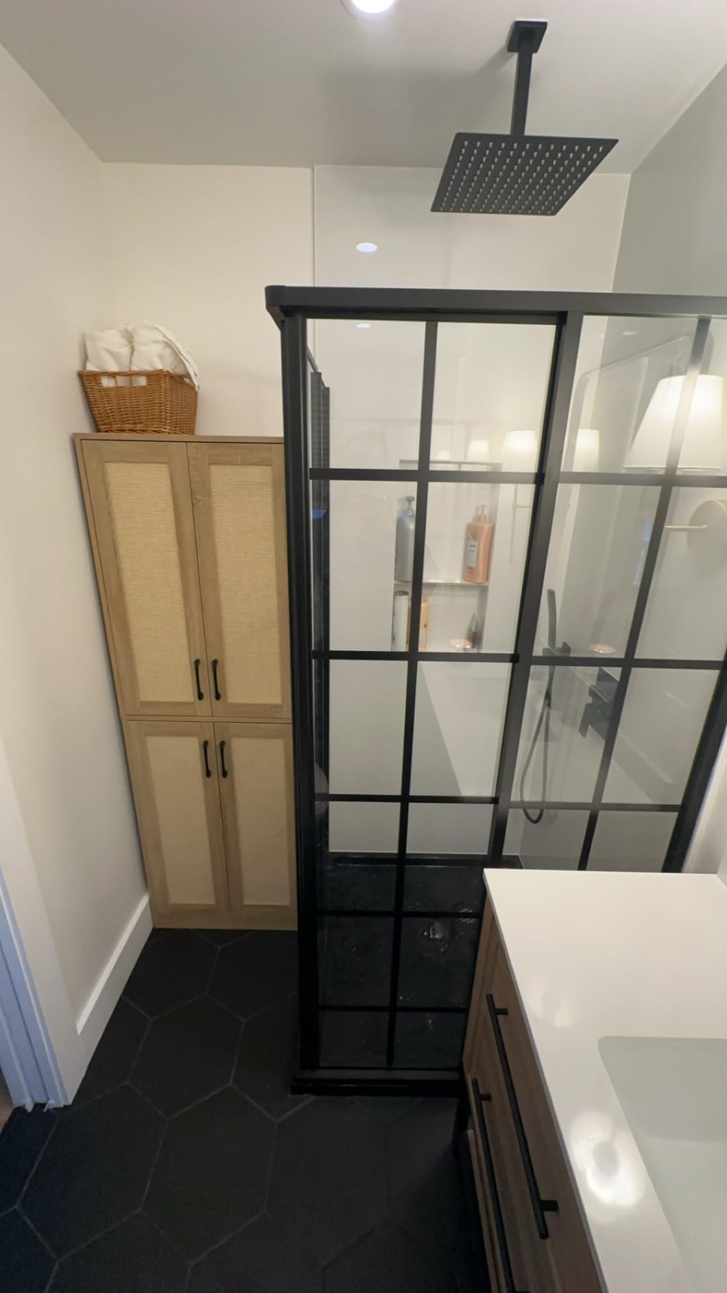 DreamLine French Corner 34 1/2 in. D x 34 1/2 in. W x 72 in. H Framed Sliding Shower Enclosure in Satin Black, SHEN-8134340-89 customer photo 2