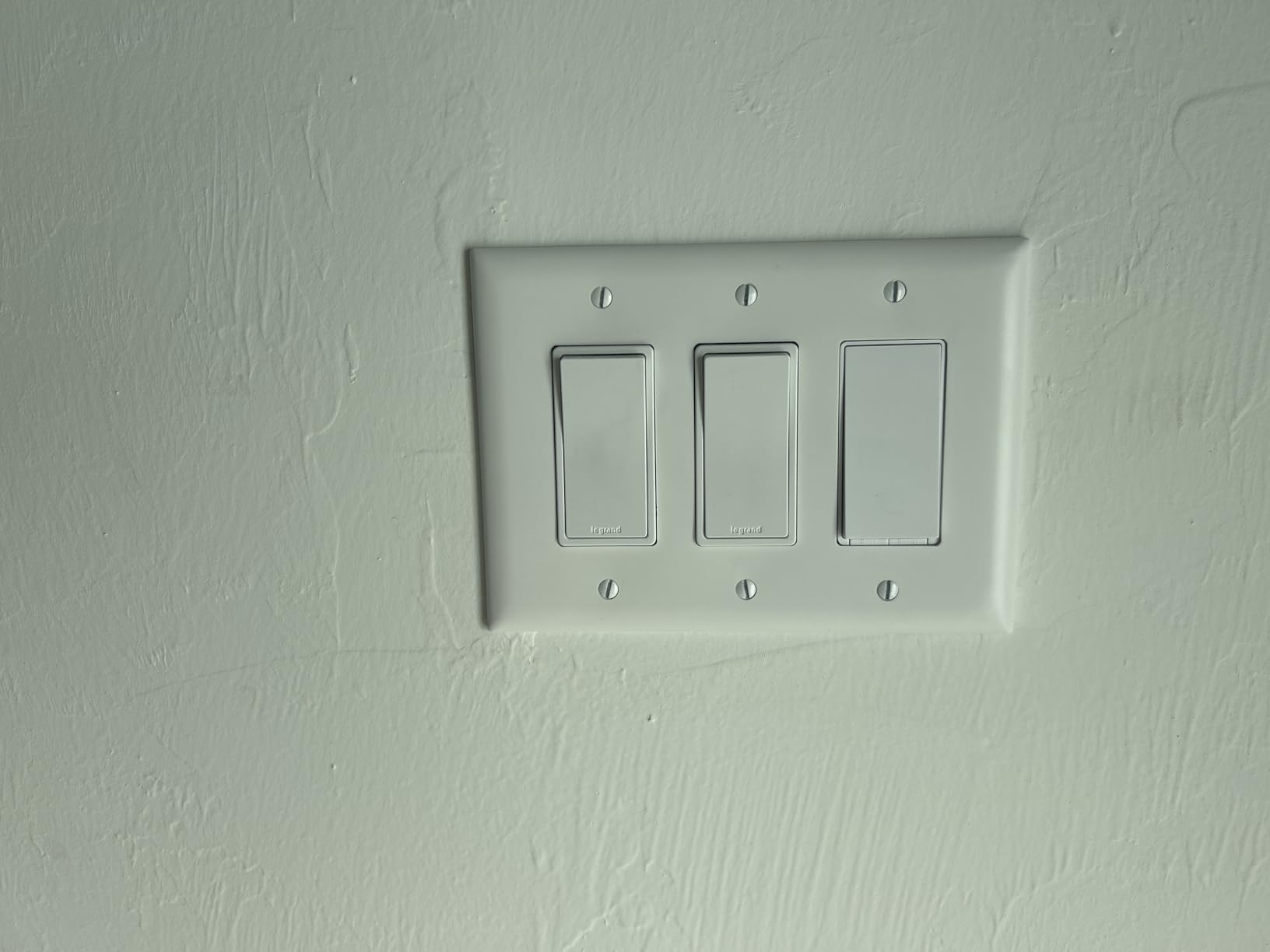 Kasa Smart Light Switch, Single Pole, Need Neutral Wire, HS200 | 2.4GHz Wi-Fi, Works with Alexa & Google Home, UL Certified, No Hub Required, White customer photo 2