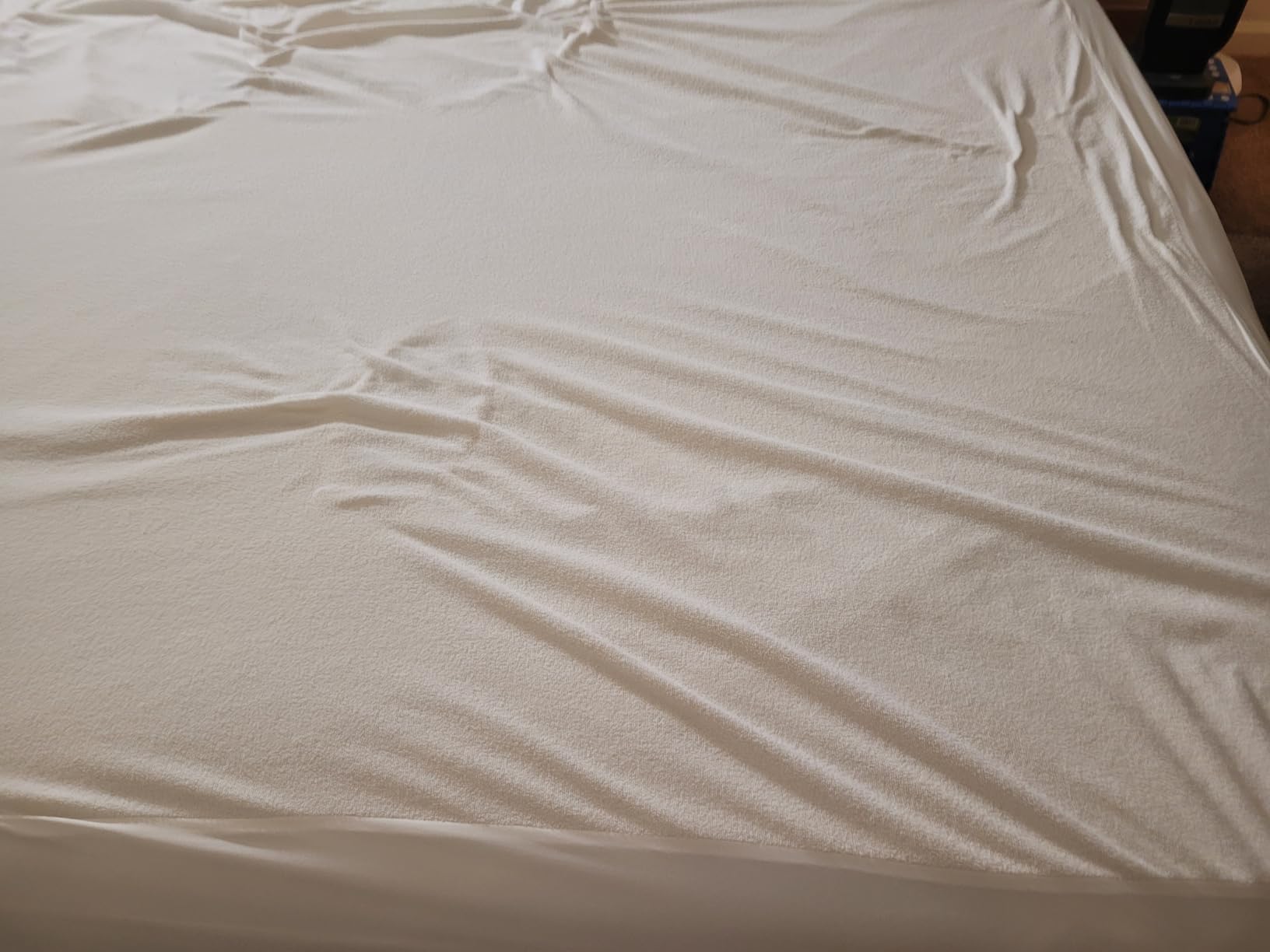 Queen Size Mattress Protector Waterproof Zippered Cover Premium Quality Encasement White customer photo 1