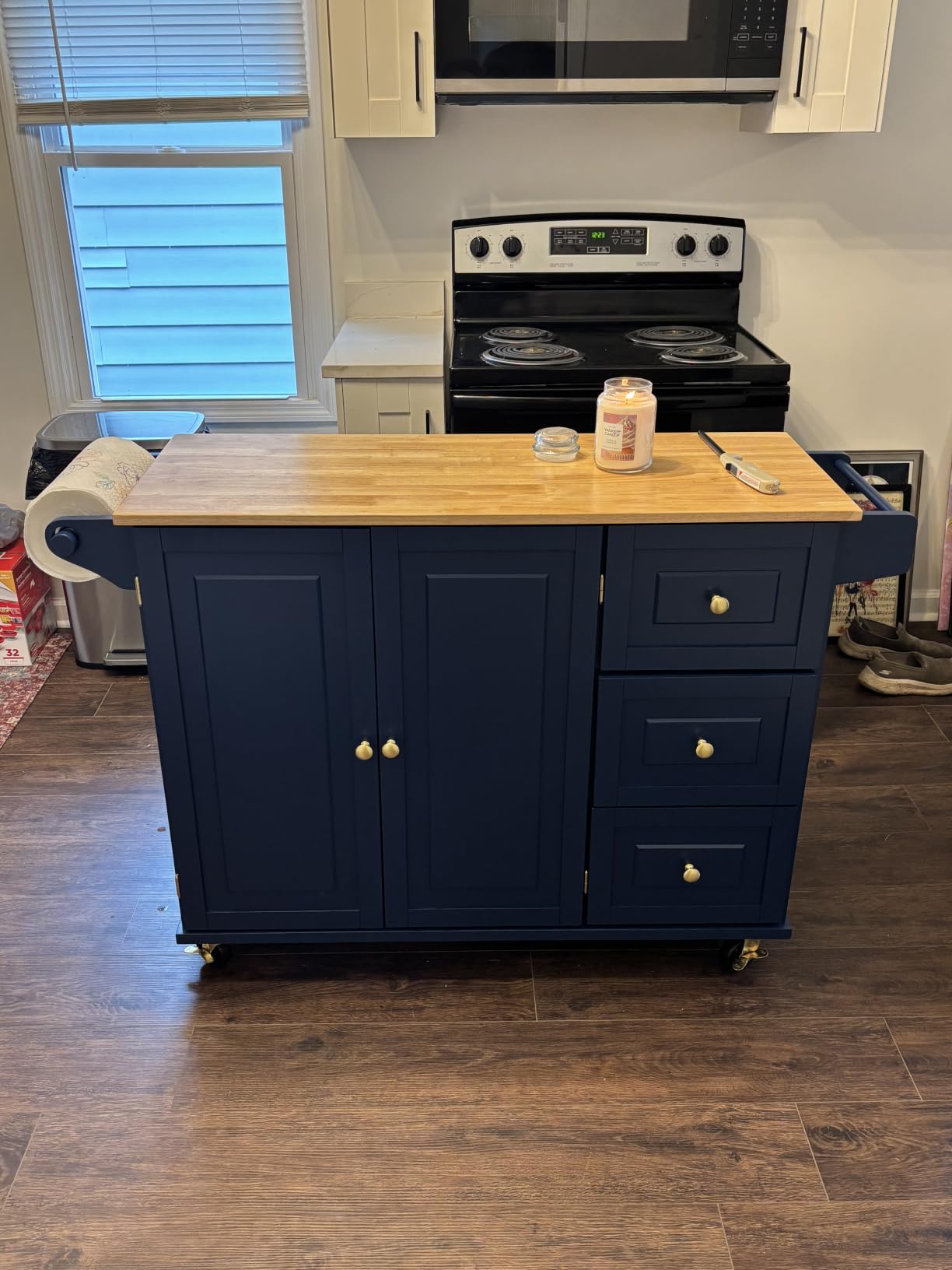 Homestyles Dolly Madison Black Mobile Kitchen Island Cart with Wood Drop Leaf Breakfast Bar customer photo 2