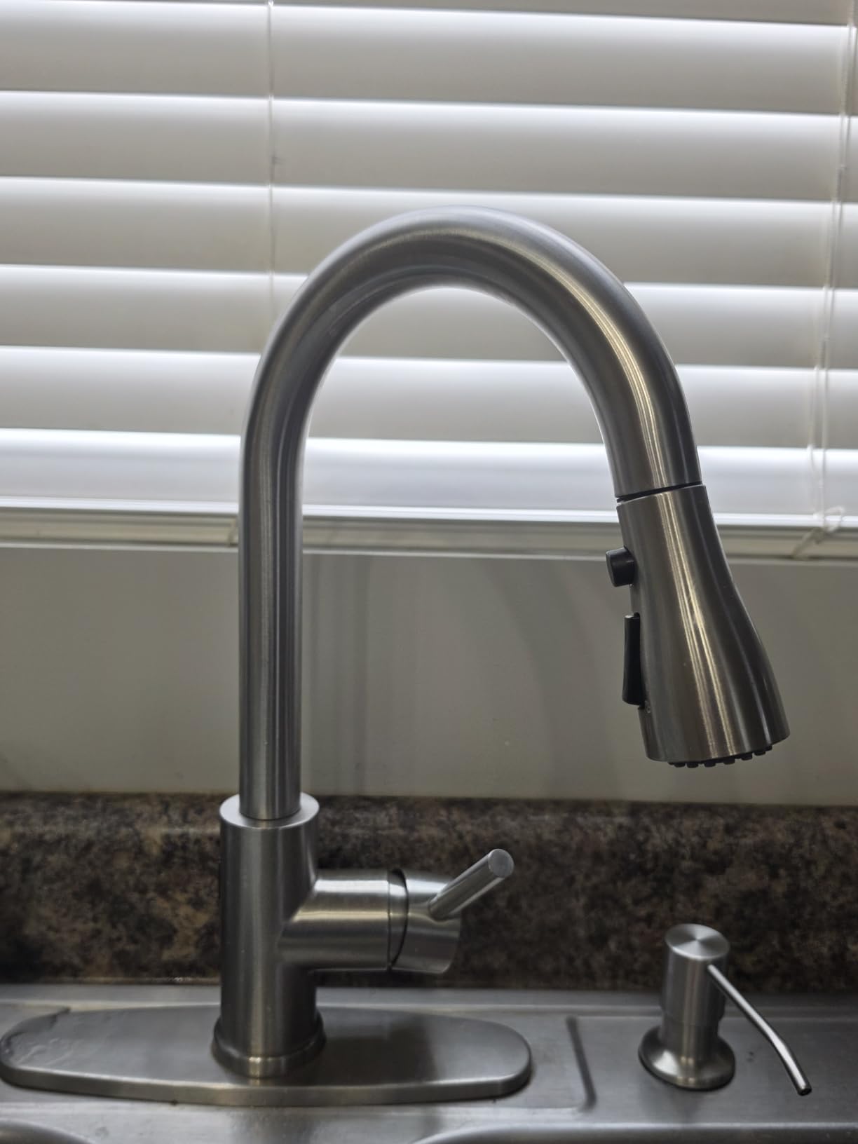 WEWE Single Handle High Arc Brushed Nickel Pull Out Kitchen Faucet,Single Level Stainless Steel Kitchen Sink Faucets with Pull Down Sprayer,Suitable for Laundry Rv Bar customer photo 2