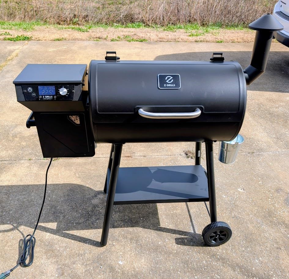 Z GRILLS Wood Pellet Grill Smoker with PID Control, Rain Cover, 700 sq. in Cooking Area for Outdoor BBQ, Smoke, Bake and Roast, 700D customer photo 1
