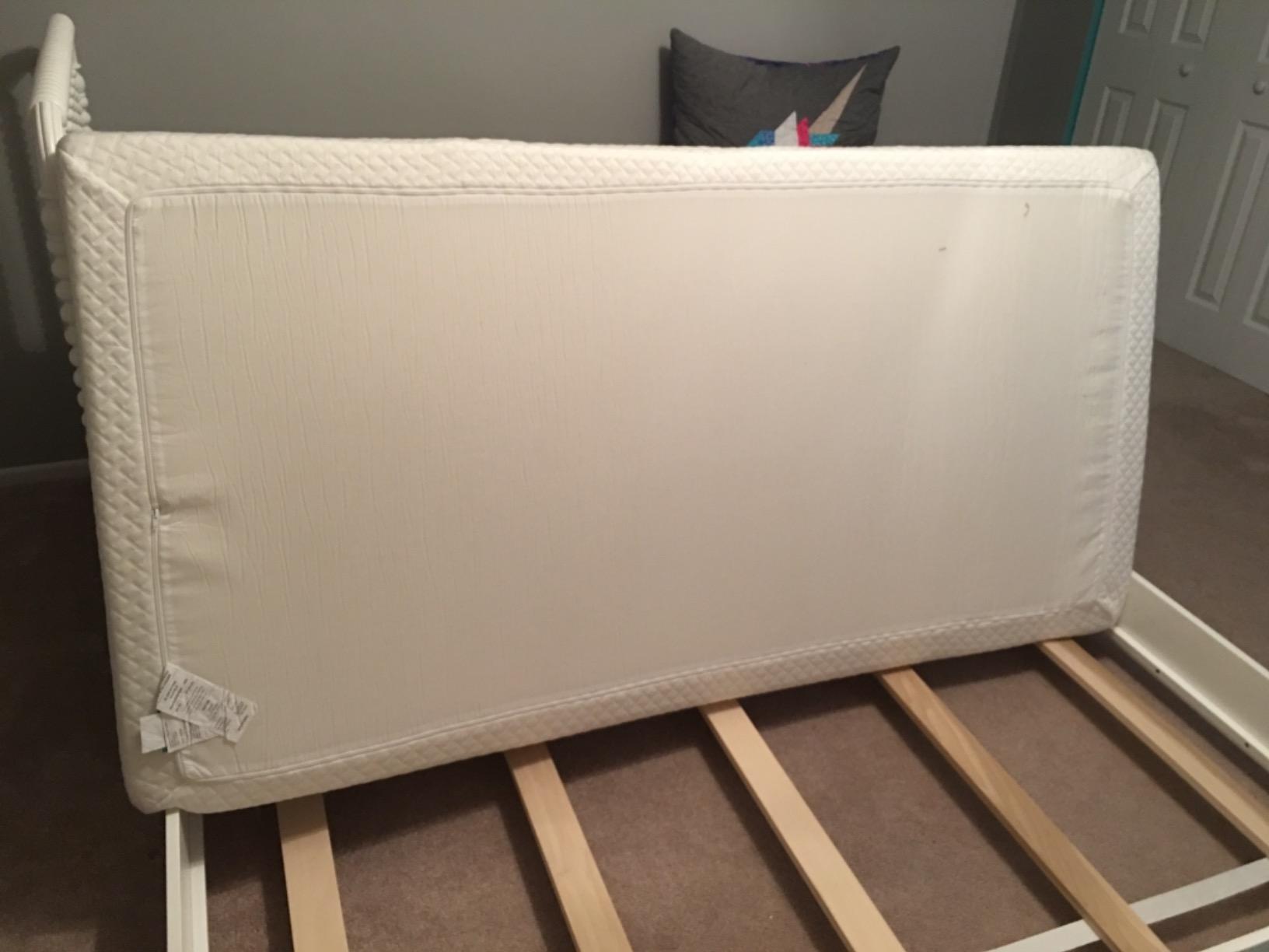 Linenspa 5 Inch Gel Memory Foam Mattress - Queen customer photo 2
