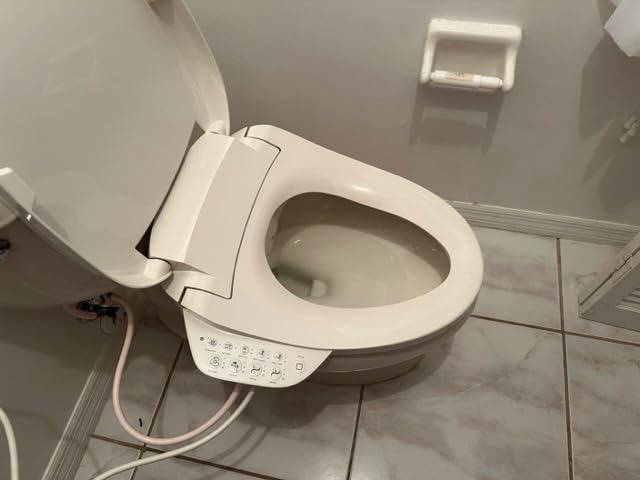 Kohler PureWash E590 Elongated Heated Bidet Toilet Seat, White with Side Panel, Warm Water, Dryer, Quiet-Close Lid, Self-Cleaning Wand, Adjustable Water Pressure and Nightlight, Easy Installation customer photo 2