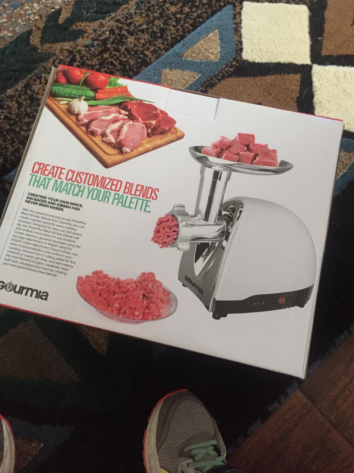 Gourmia Electric Meat Grinder - 500W Commercial Grade Meat Processor with Sausage Stuffer, 3 Stainless Steel Grind Plates Fine to Coarse, Stainless Steel customer photo 1