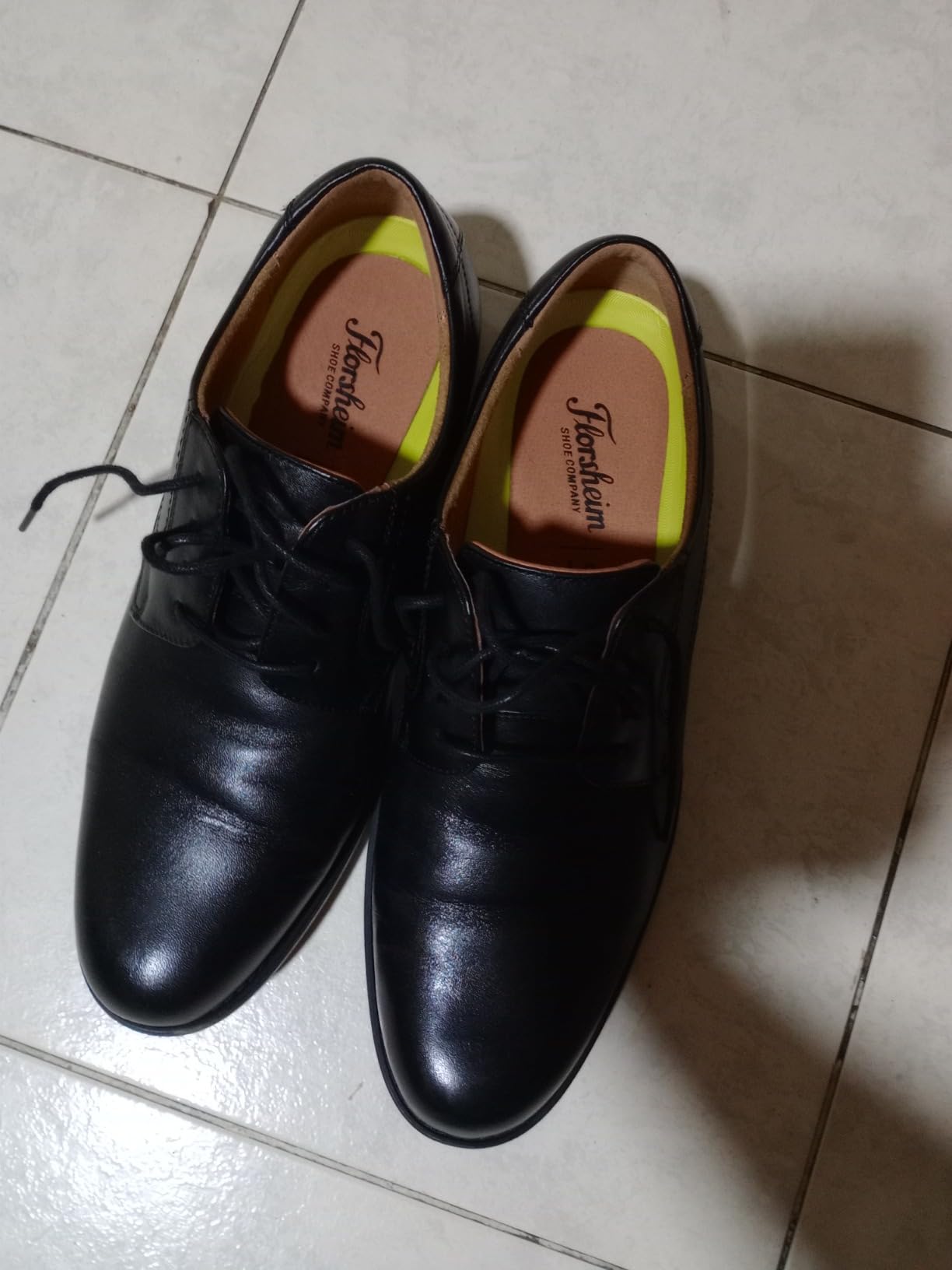 Florsheim Men's Medfield Plain Toe Oxford Dress Shoe customer photo 1
