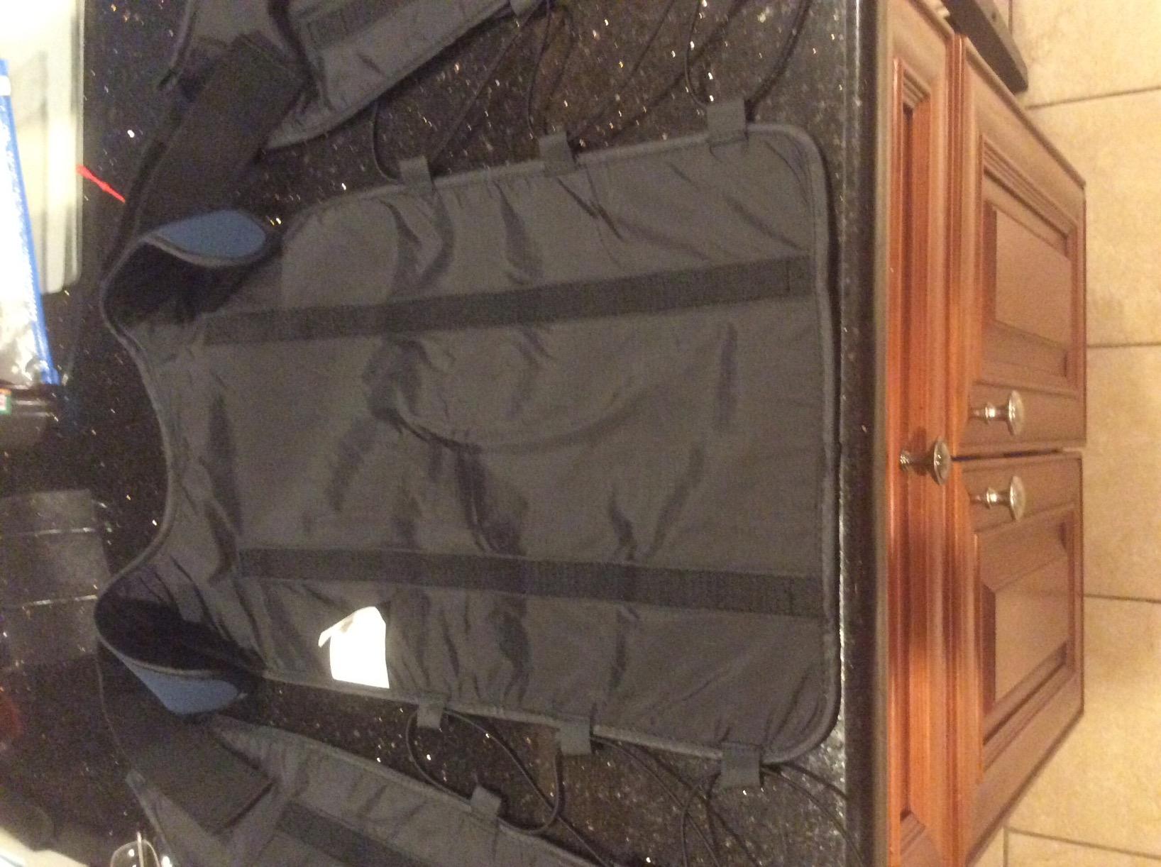 FlexiFreeze Personal Series Ice Vest (Zipper Closure) customer photo 1