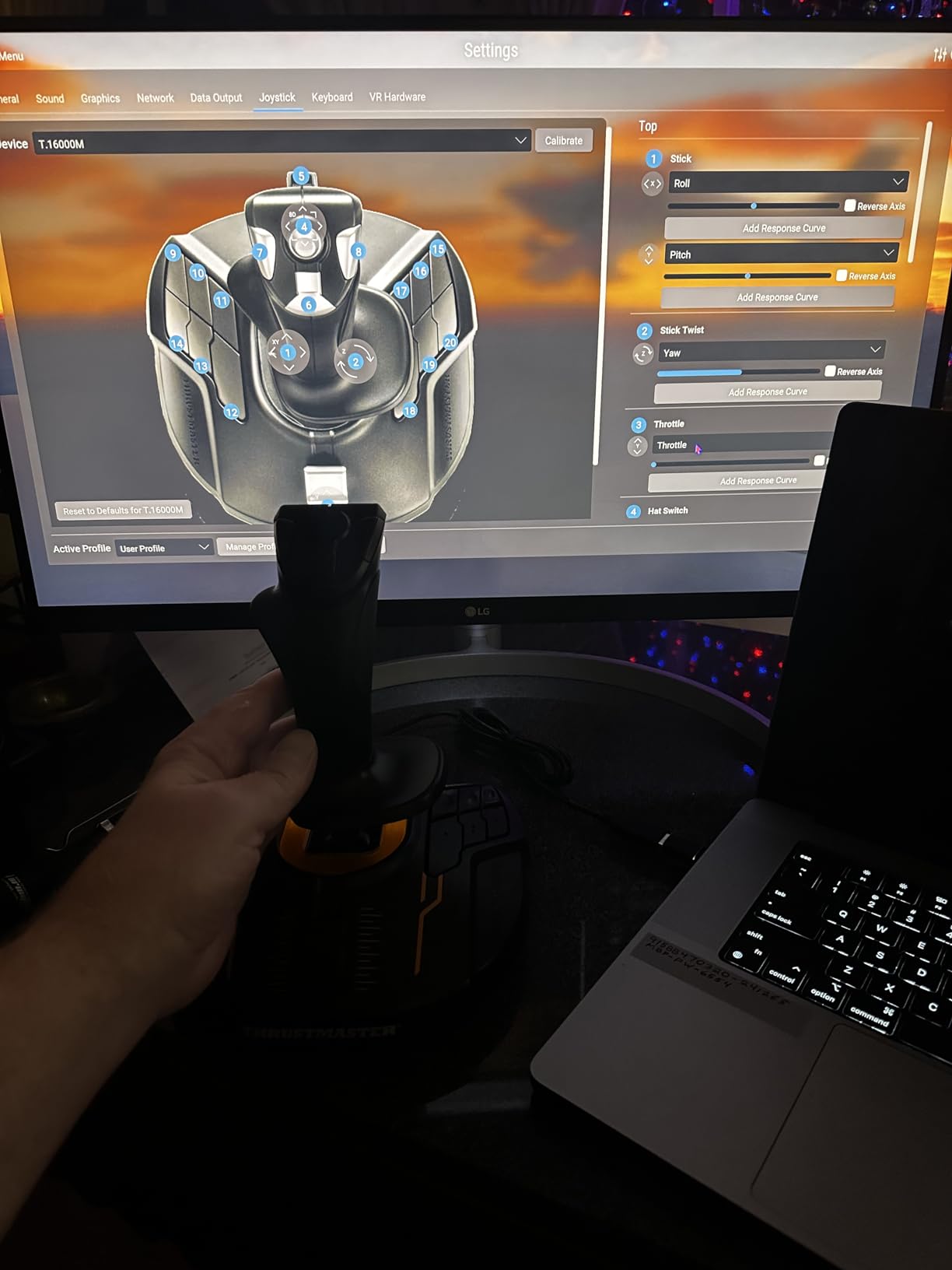 Thrustmaster T16000M FCS - Precision Combat Flight Sim Joystick - PC | Drift-free H.E.A.R.T sensors, 16 programable buttons, 8-way hat switch, 4 axes, twist rudder, integrated throttle customer photo 2