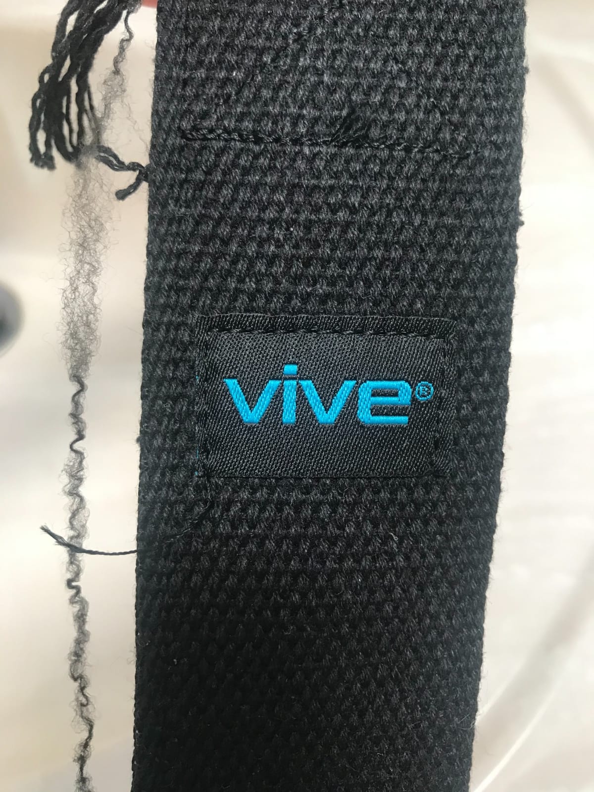 Vive Gait Belt (60 Inch) - Transfer Assist Device for Caregiver, Nurse | Therapist, Seniors, Elderly, Bariatric, Occupational and Physical Therapy - Medical Nursing Safety - Walking & Standing Aid customer photo 1