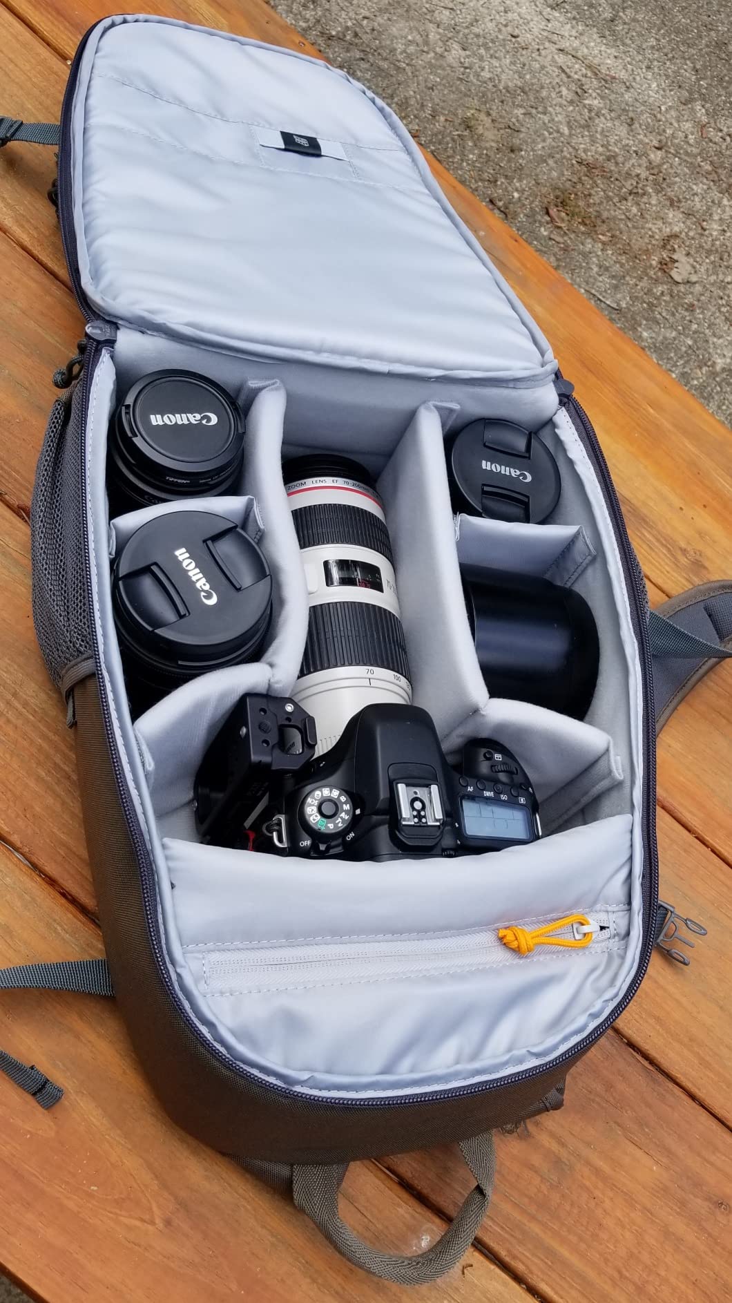 Lowepro Tahoe BP 150, Camera Bag, Lightweight Compact Camera Backpack for Cameras, CSC, DJI Spark Drone, Mica Pixel Camo, 27.5 x 21.7 x 40.3 cm, Medium, LP37056-0WW customer photo 2