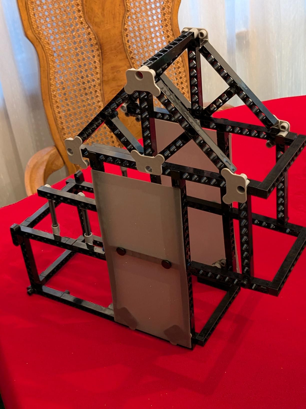 Thames & Kosmos | Structural Engineering: Bridges & Skyscrapers | Science & Engineering Kit | Build 20 Models | Learn about Force, Load, Compression, Tension | Parents' Choice Gold Award Winner, Blue customer photo 1