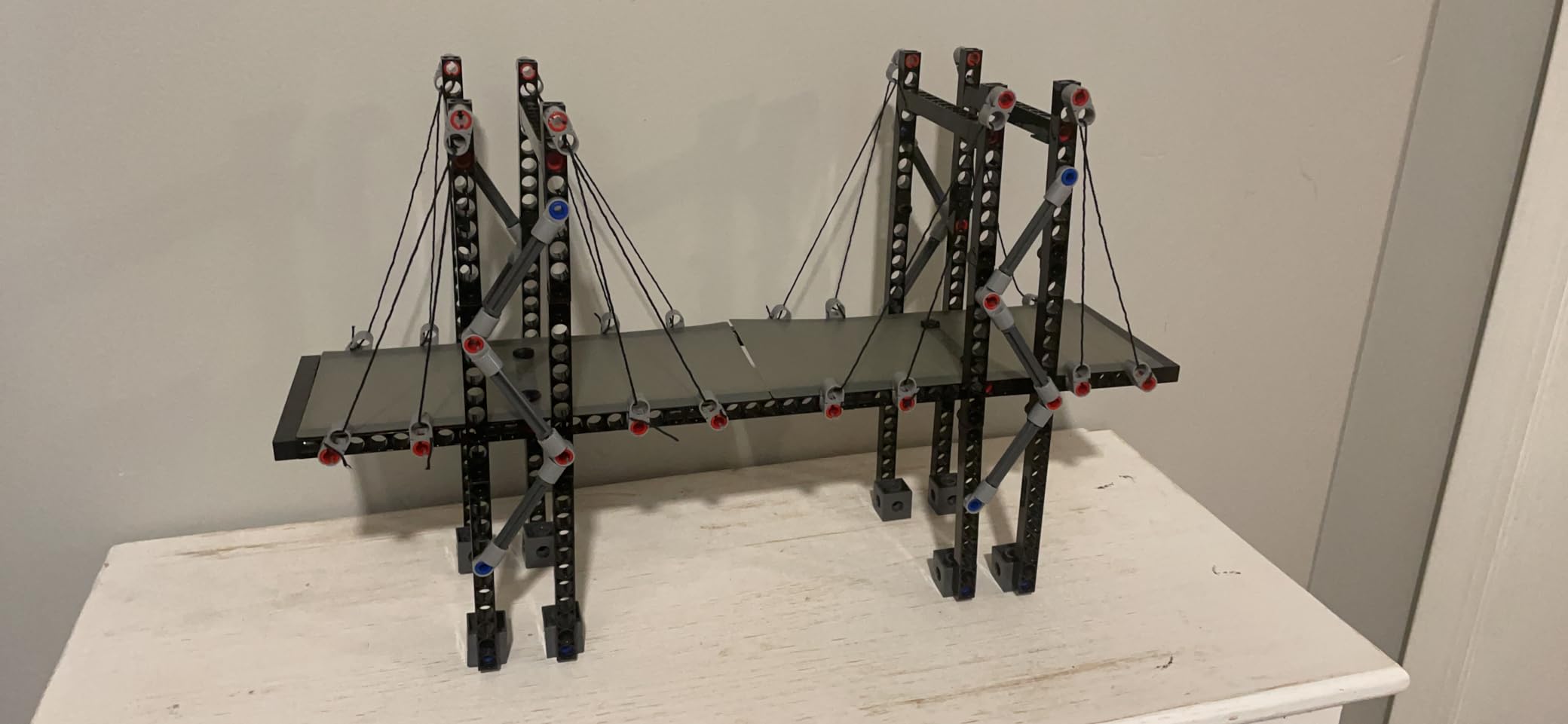 Thames & Kosmos | Structural Engineering: Bridges & Skyscrapers | Science & Engineering Kit | Build 20 Models | Learn about Force, Load, Compression, Tension | Parents' Choice Gold Award Winner, Blue customer photo 2