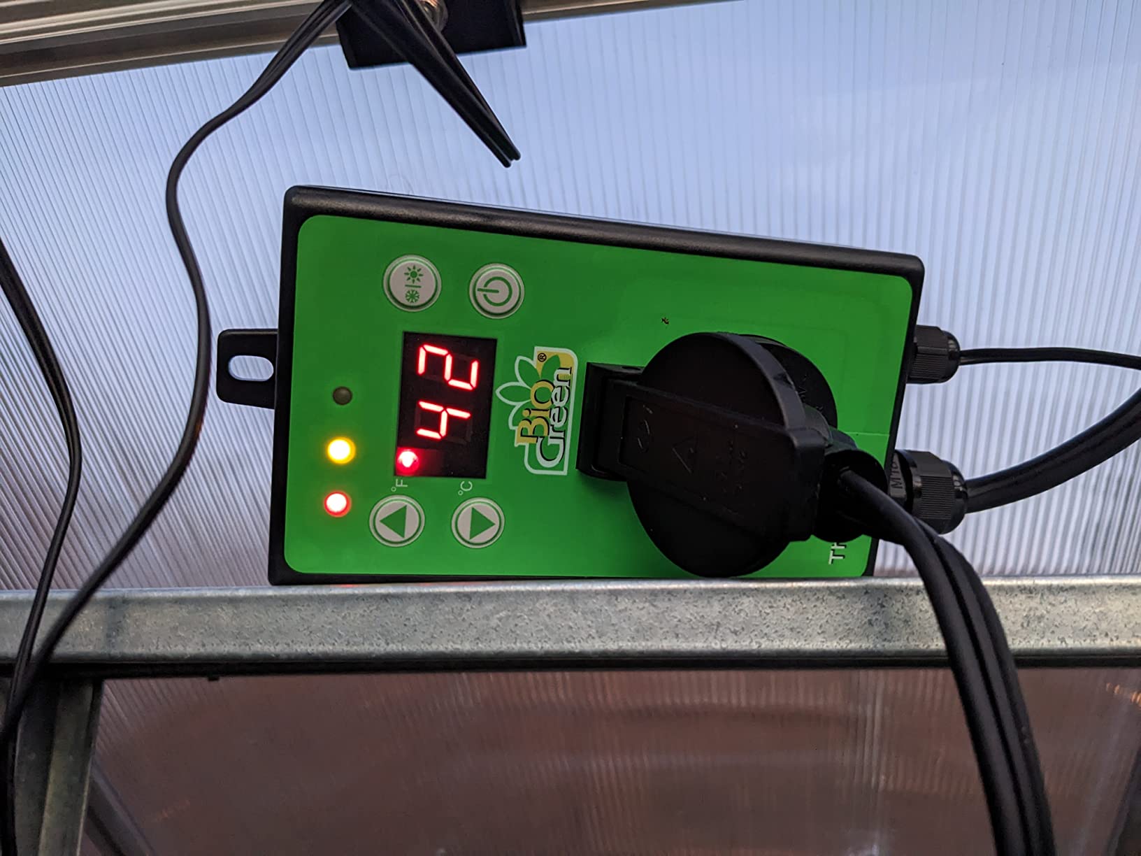 BioGreen Electric Greenhouse Heater & Fan with Digital Thermostat PALMA | 1500 Watts, 5100 BTU/hr | 5800 ft3/h Air Circulation -58 to 210.2F | Stainless Steel | Spraywater Proof customer photo 2