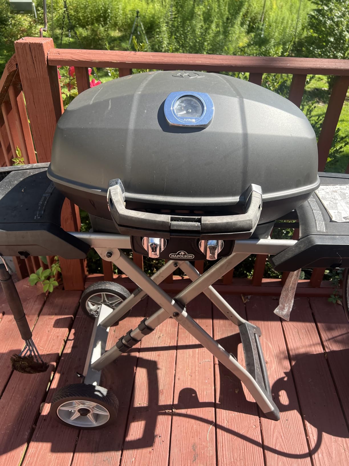 TravelQ PRO285X Portable Propane Gas Grill with Foldable Scissor Cart, Black, 2 Burners, Tailgating, Camping, and Small Outdoor Spaces customer photo 2