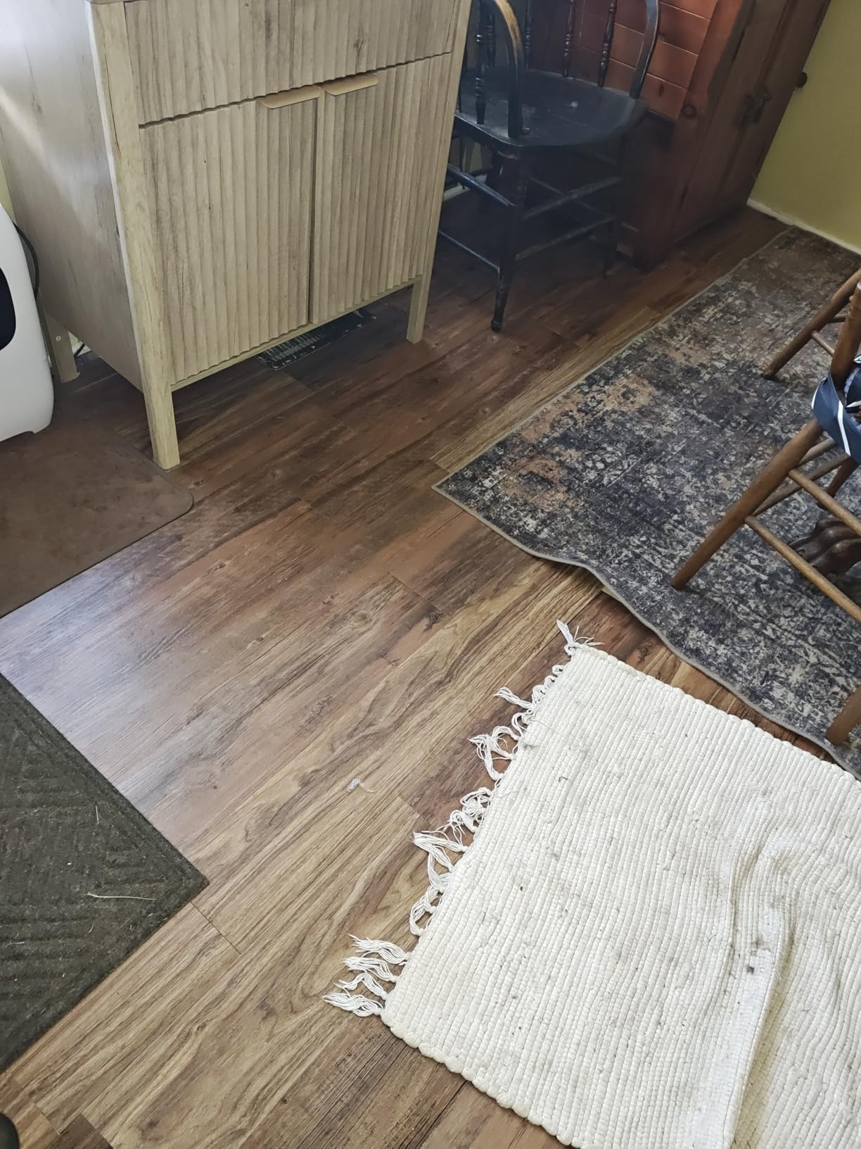 Tivoli Peel & Stick Vinyl Floor Tiles, 40-Pack, 6 x 36 in, Natural | Self-Adhesive Backing, Natural Wood-Grain Visual, and Multi-Plank Coverage Pack customer photo 2
