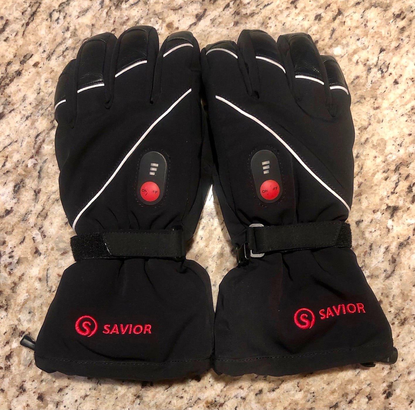 SAVIOR HEAT Heated Gloves for Men Women, Rechargeable Electric Heated Leather Skiing and Snowboarding Gloves customer photo 1