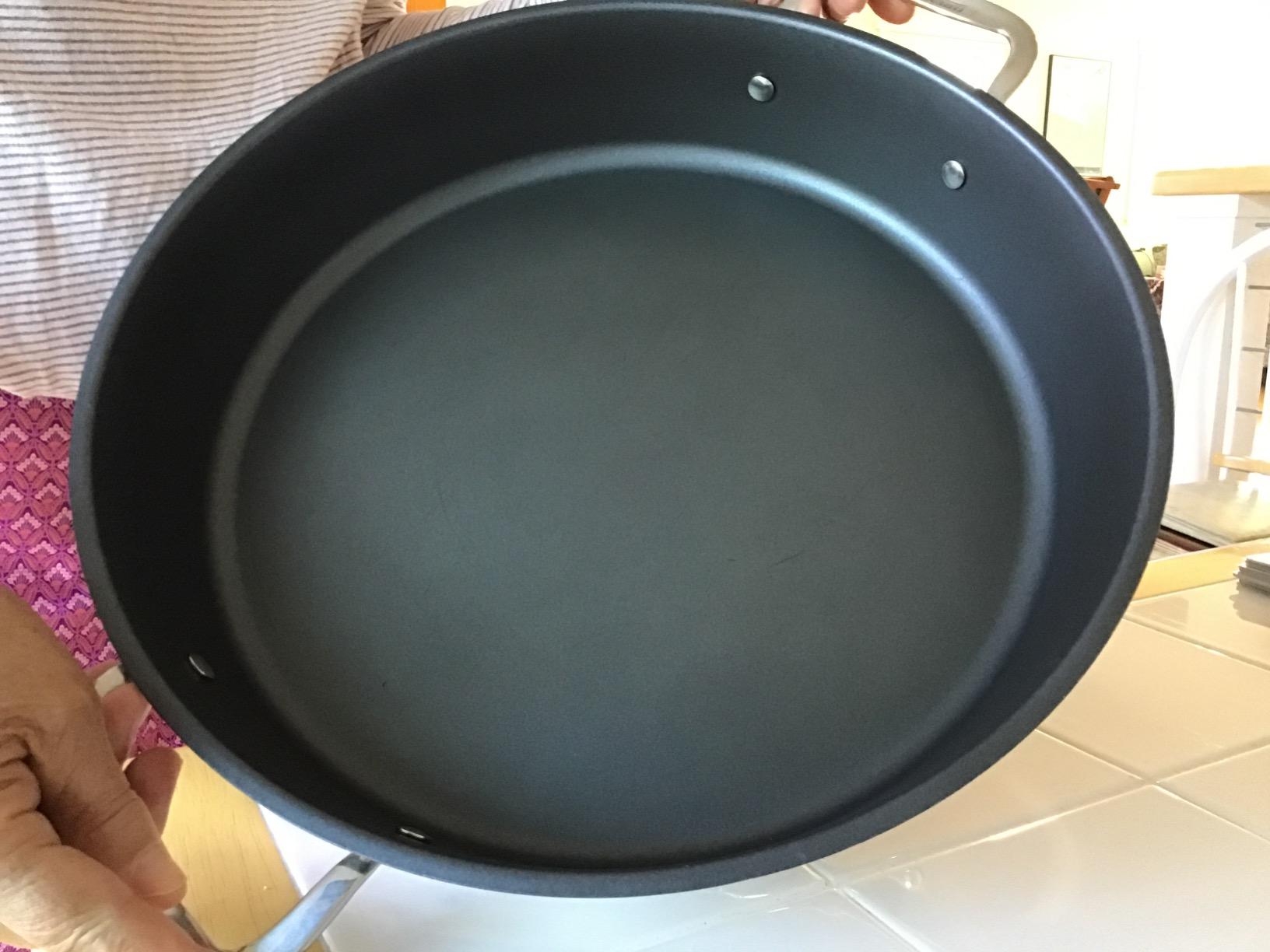 All-Clad Electrics Stainless Steel and Nonstick Surface Skillet 7 Quart 1800 Watts Temp Control, Cookware, Pots and Pans, Oven, Broil, Dishwasher Safe customer photo 2