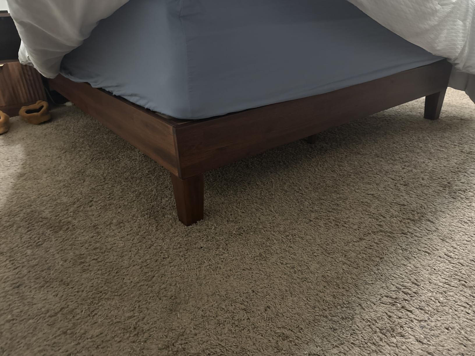 Zinus Vivek Deluxe Wood Platform Bed Frame with Headboard, Wood Slat Support, No Box Spring Needed, Easy Assembly, Queen | Slatted Headboard, Wood Slat Support, No Box Spring Needed, Contemporary Design, Easy Assembly customer photo 2