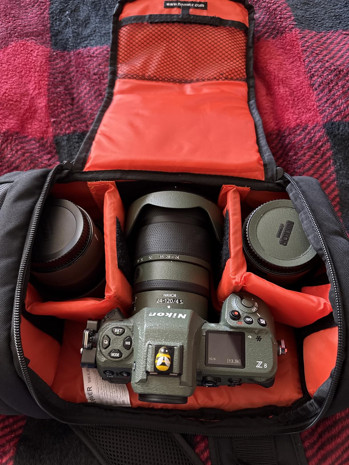 Neewer Pro Camera Case Waterproof Shockproof Adjustable Padded Camera Backpack Bag with Anti-theft Combination Lock for DSLR,DJI Phantom 1 2 3 Professional Drone Tripods Flash Lens and Other Accessory customer photo 1
