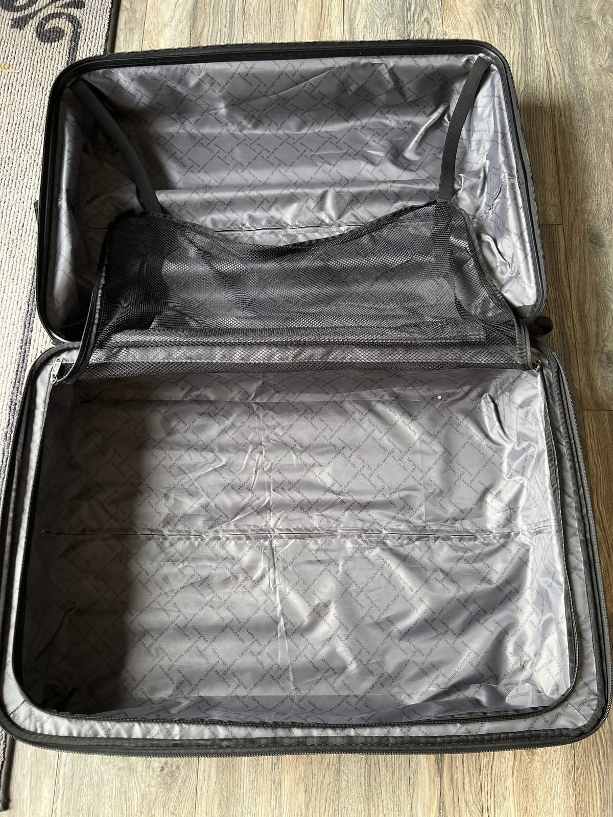 Samsonite Centric Hardside Expandable Luggage with Spinner Wheels, Caribbean Blue, 3-Piece Set (20/24/28) customer photo 1