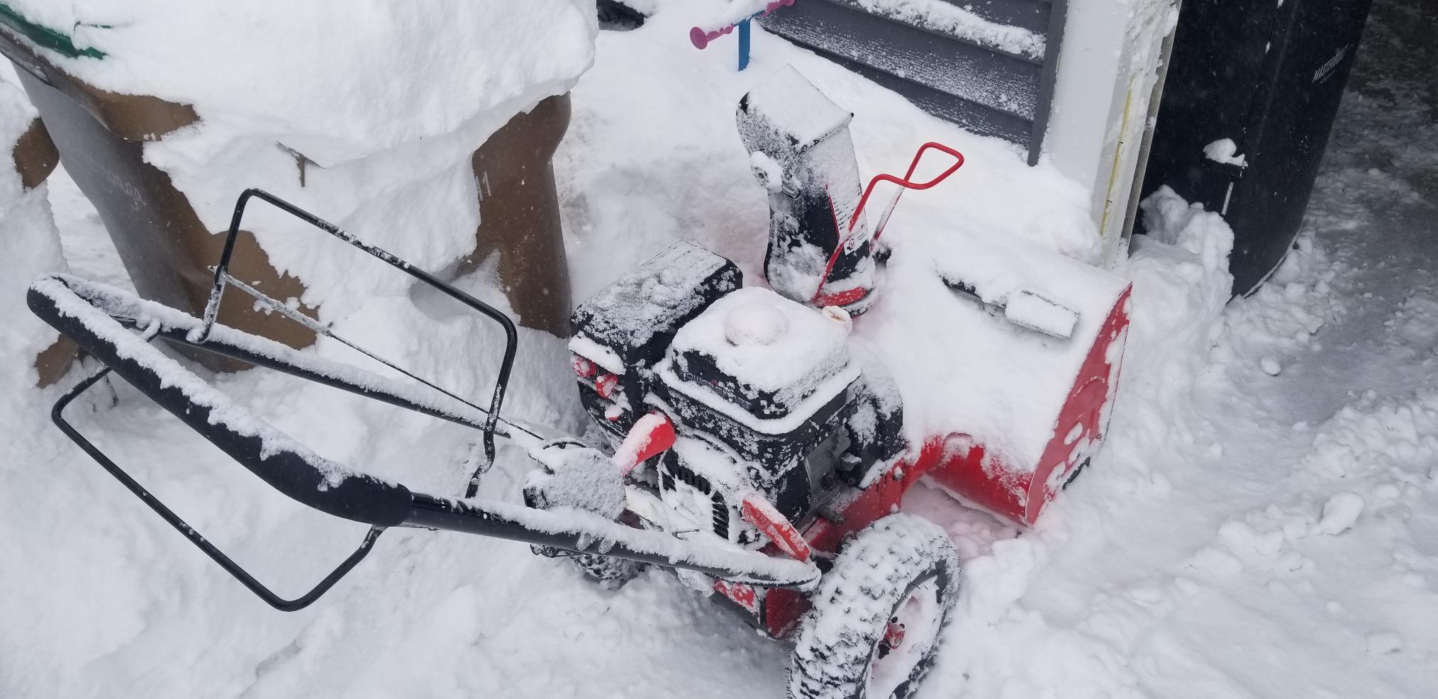 PowerSmart Self-Propelled 2-Stage Gas Snow Blower 24-inch 212cc Engine with Electric Start, Reinforced Steel Housing customer photo 1