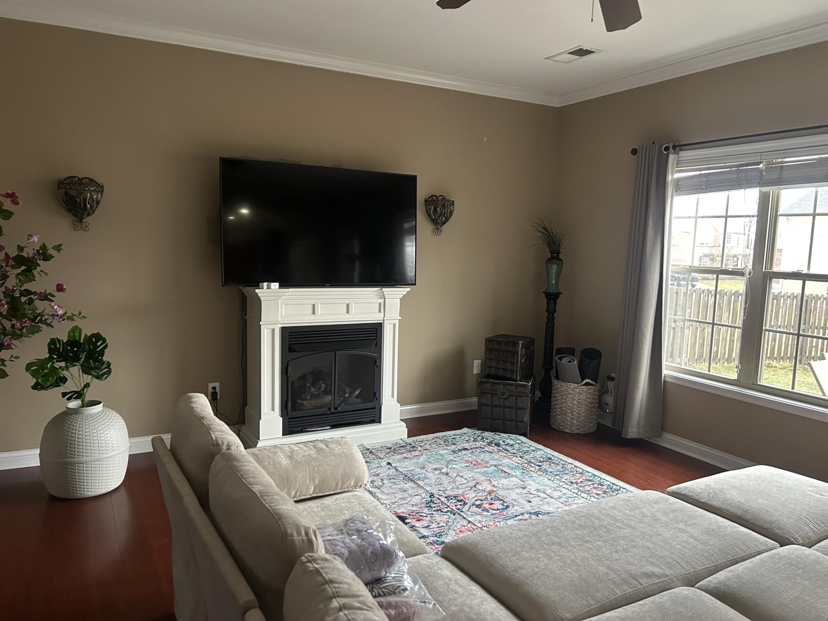 Duluth Forge Dual Fuel Ventless Gas Fireplace with Mantel - 32,000 BTU, Remote Control, Apple Spice Finish - Model# DFS-400R-2AS customer photo 2