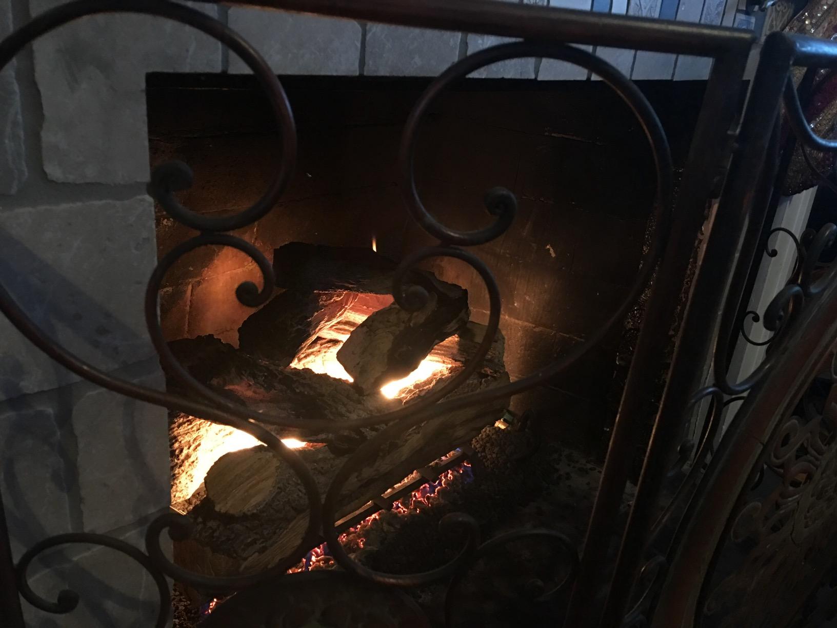 RealFyre Peterson 24-inch Split Oak Designer Plus Gas Logs (Logs Only, No Burner) customer photo 1