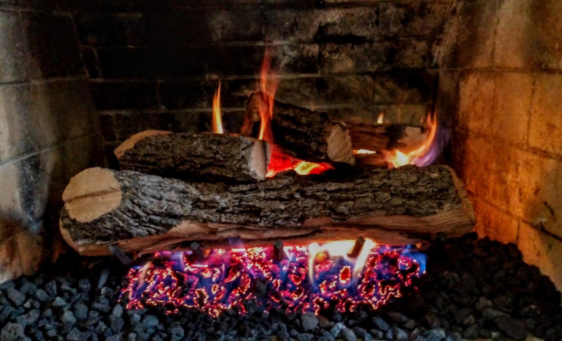 RealFyre Peterson 24-inch Split Oak Designer Plus Gas Logs (Logs Only, No Burner) customer photo 2
