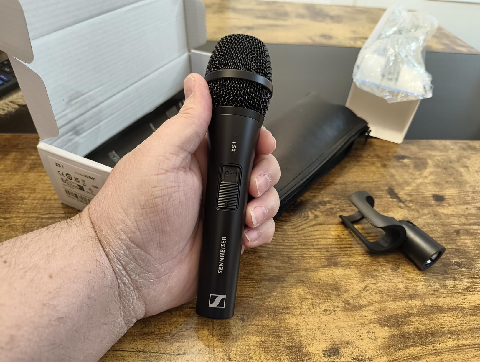 Sennheiser XS 1 Handheld Dynamic Microphone, Black customer photo 1