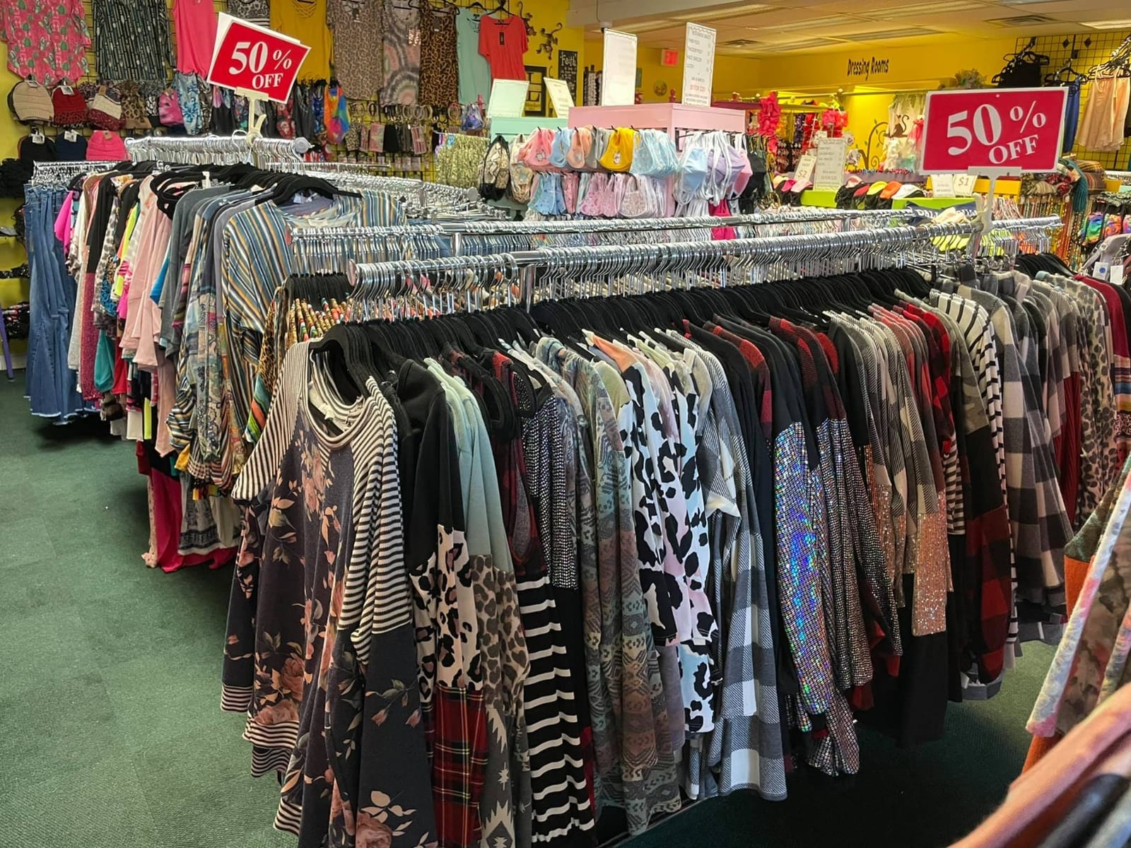 Only Garment Racks Commercial Grade Double Rail Rolling Clothing Rack, Heavy Duty - Designed with Solid 'One Piece' Top Rails and Base. Heavy Gauge Steel Construction, Rack Weighs 39 Lbs. customer photo 1