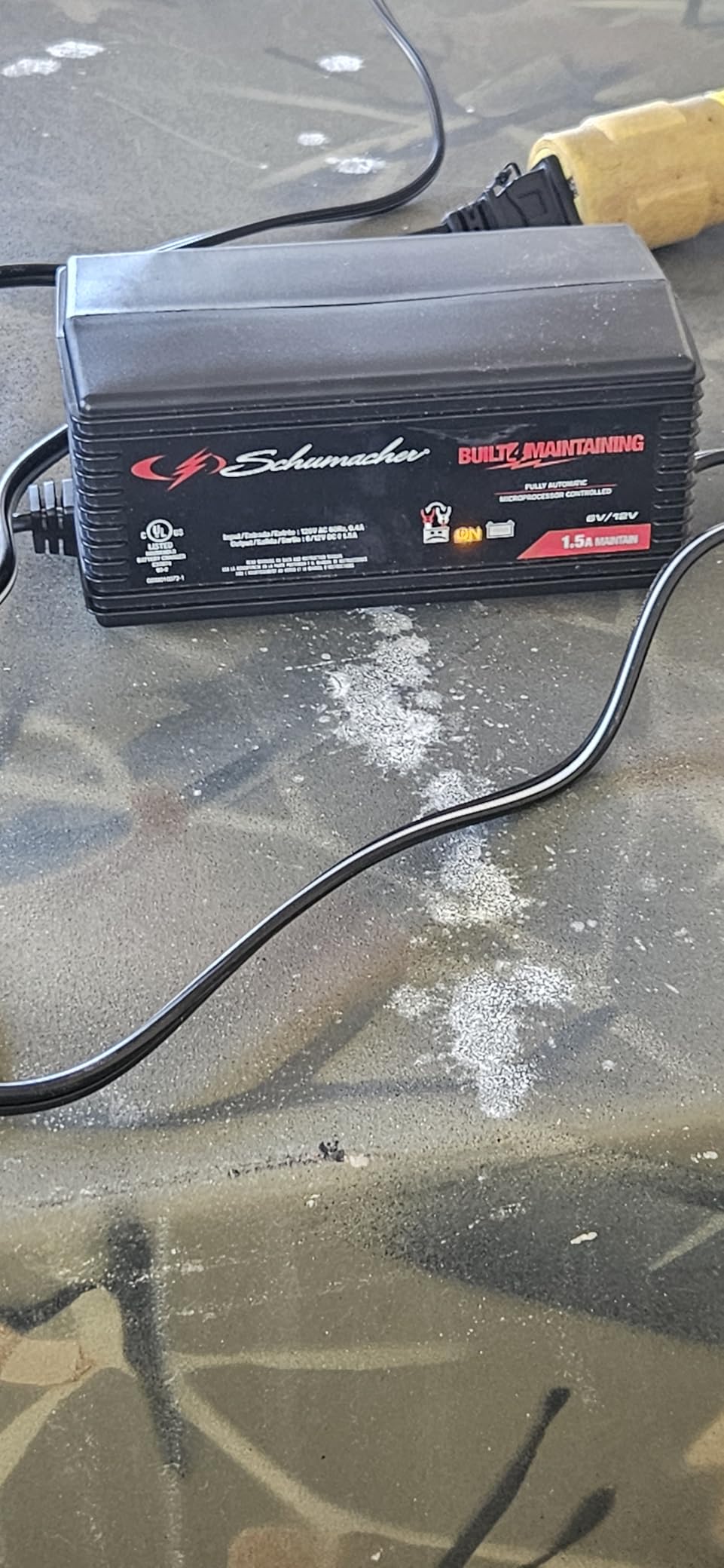 Schumacher Electric 1.5A Car Battery Charger & Maintainer, 6V/12V - SC1355 customer photo 2