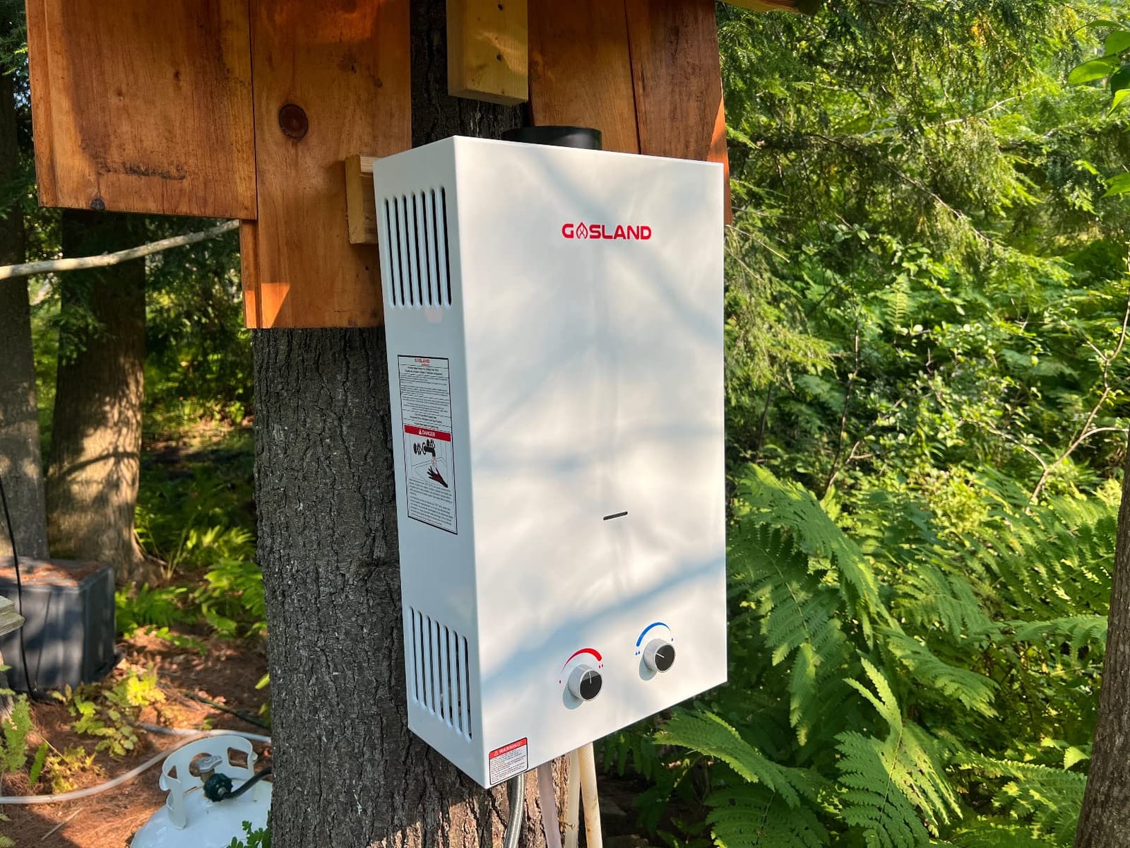 GASLAND BS158 Outdoor Portable Gas Water Heater 1.58GPM, 6L Propane Tankless Water Heater for RV Camping Cabin Boat, Overheating Protection, Easy to Install, White customer photo 1