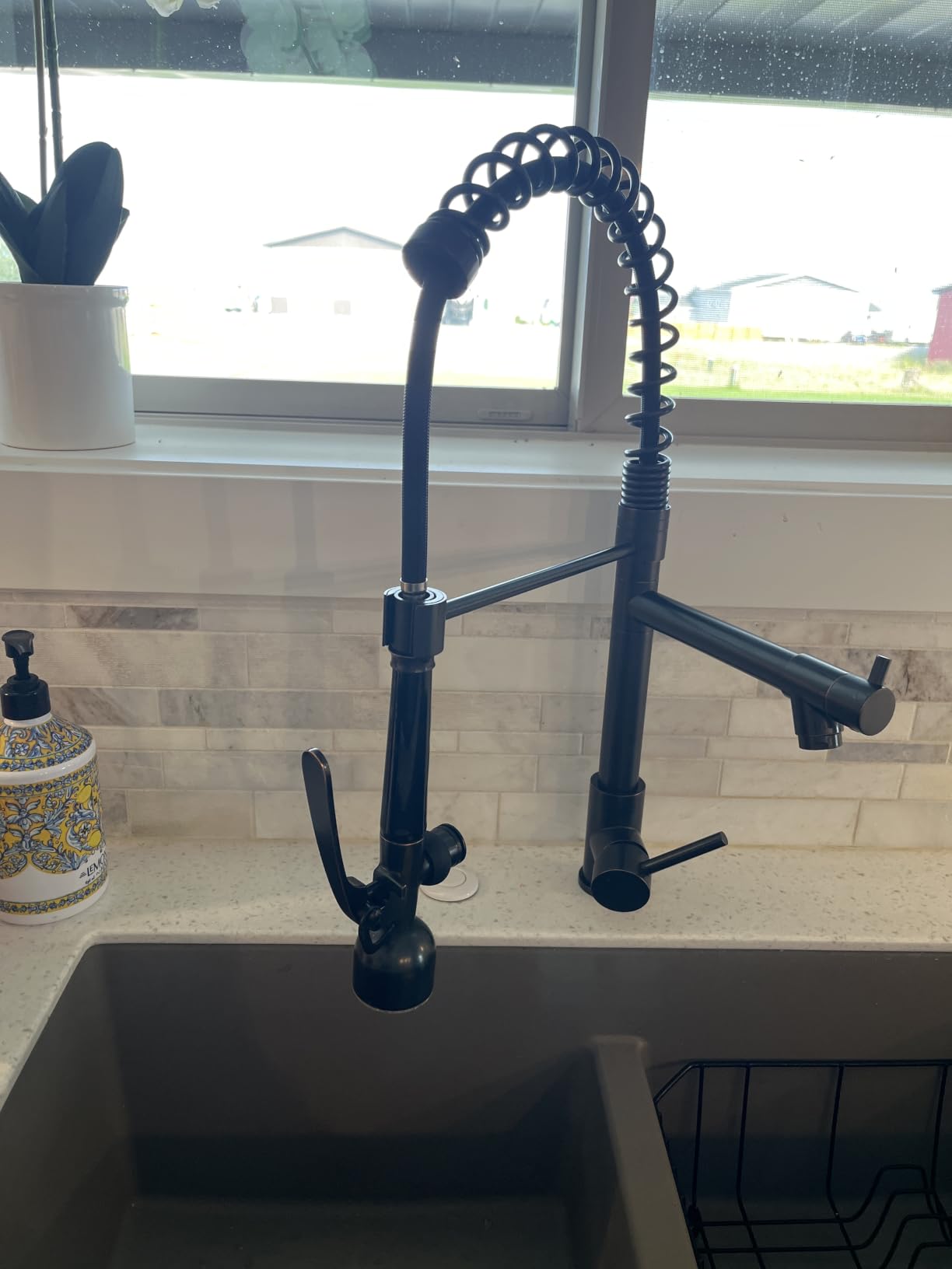 Fapully Commercial Pull Down Kitchen Sink Faucet with Sprayer Brushed Nickel customer photo 1