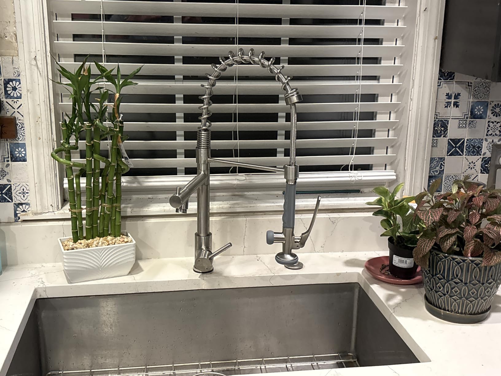 Fapully Commercial Pull Down Kitchen Sink Faucet with Sprayer Brushed Nickel customer photo 2