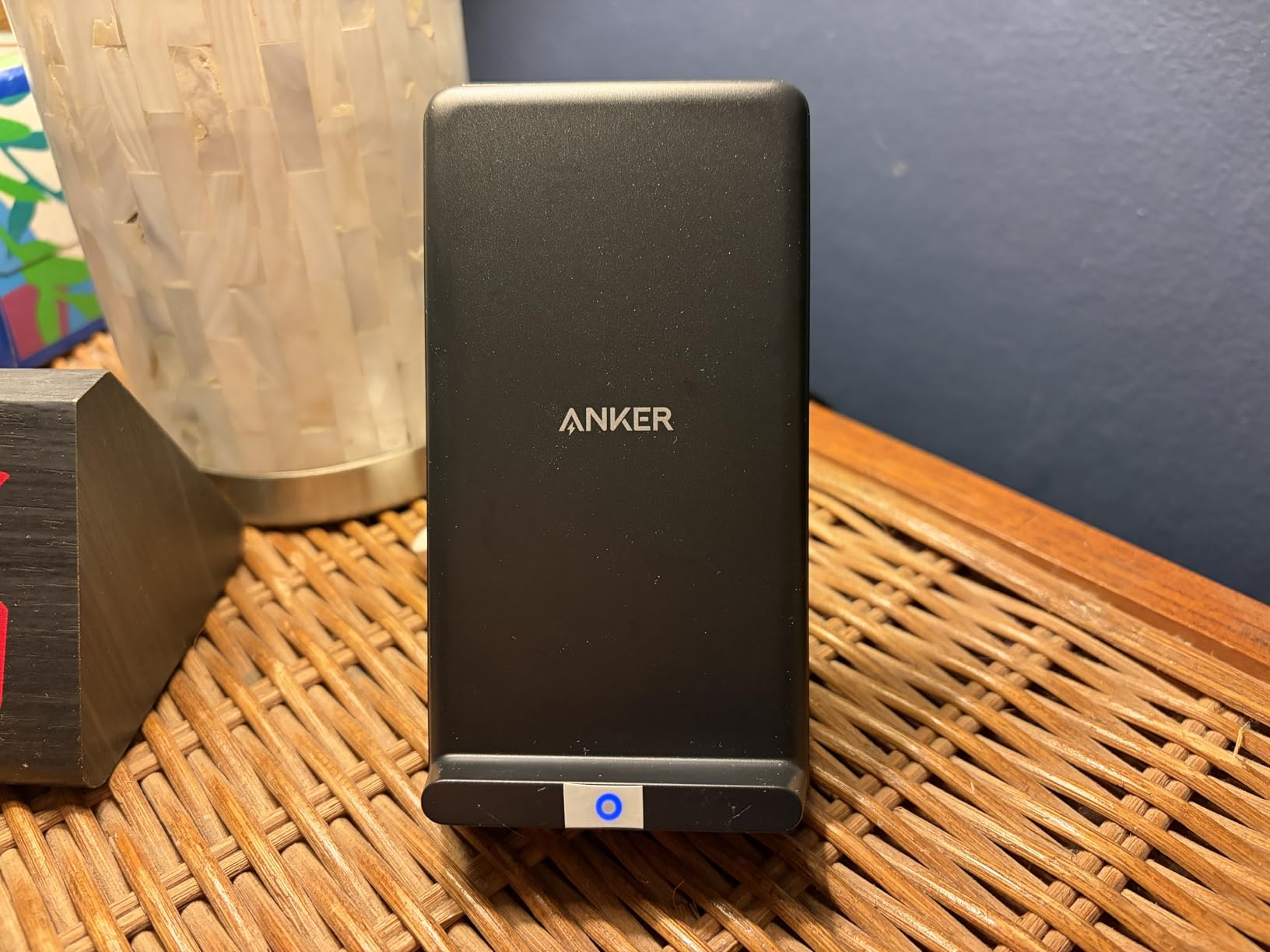 Anker 313 Qi-Certified 10W Max Wireless Charger Stand | Fast Power for iPhone 15 / 14 / 13 / 12 / 11 / X / 8, Galaxy S23 / S22, and More customer photo 1