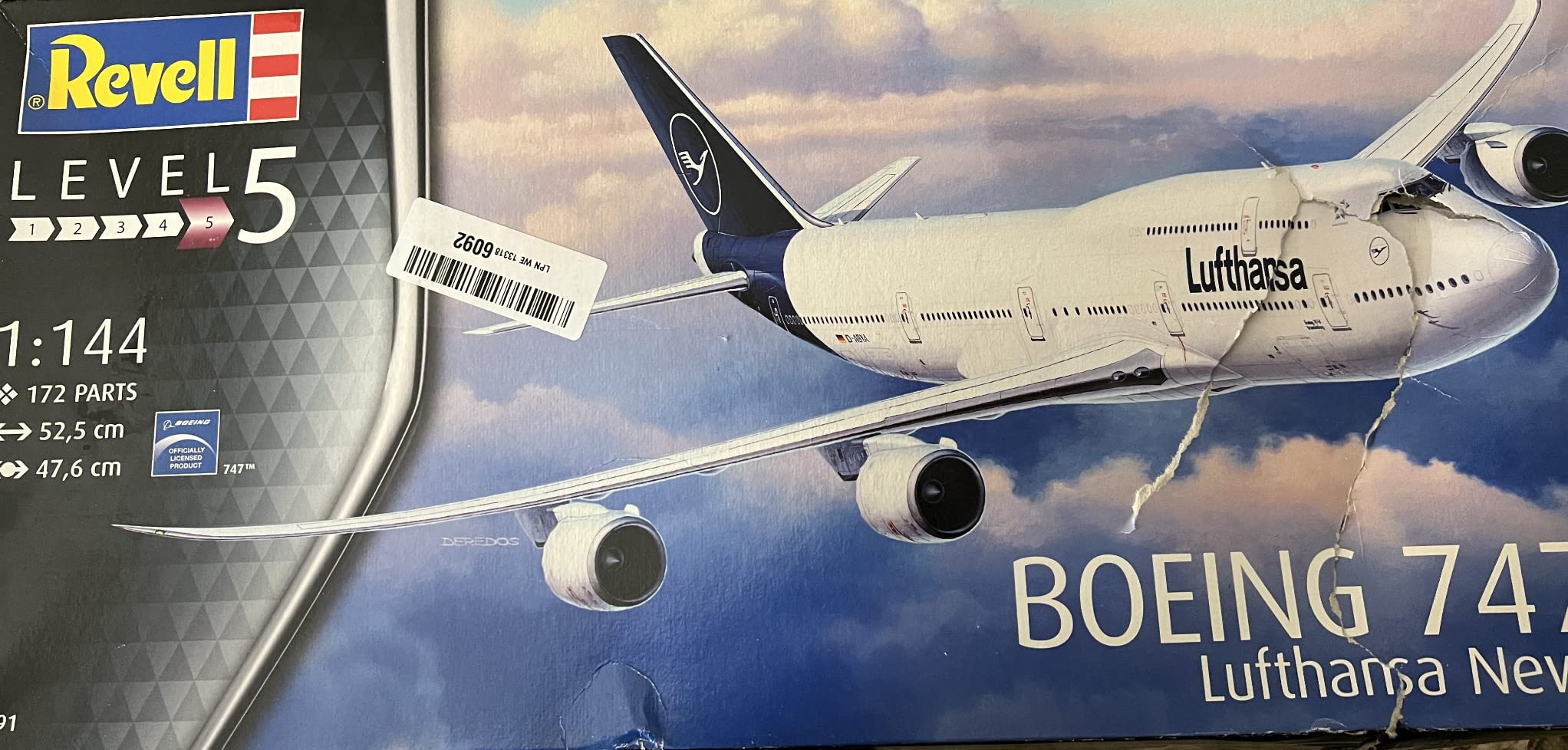 Revell 03891, Boeing 747-8 Lufthansa New Livery, 1:144 Plastic Scale Model customer photo 1