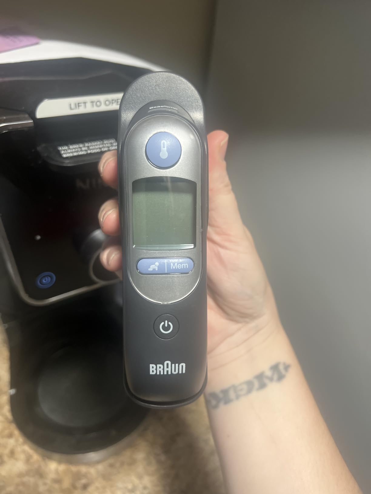 Braun ThermoScan 7 Digital Ear Thermometer for Adults, Babies & Infants | Age-Adjusted Fever Guidance Thermometer, No. 1 Brand Recommended by Pediatricians customer photo 1