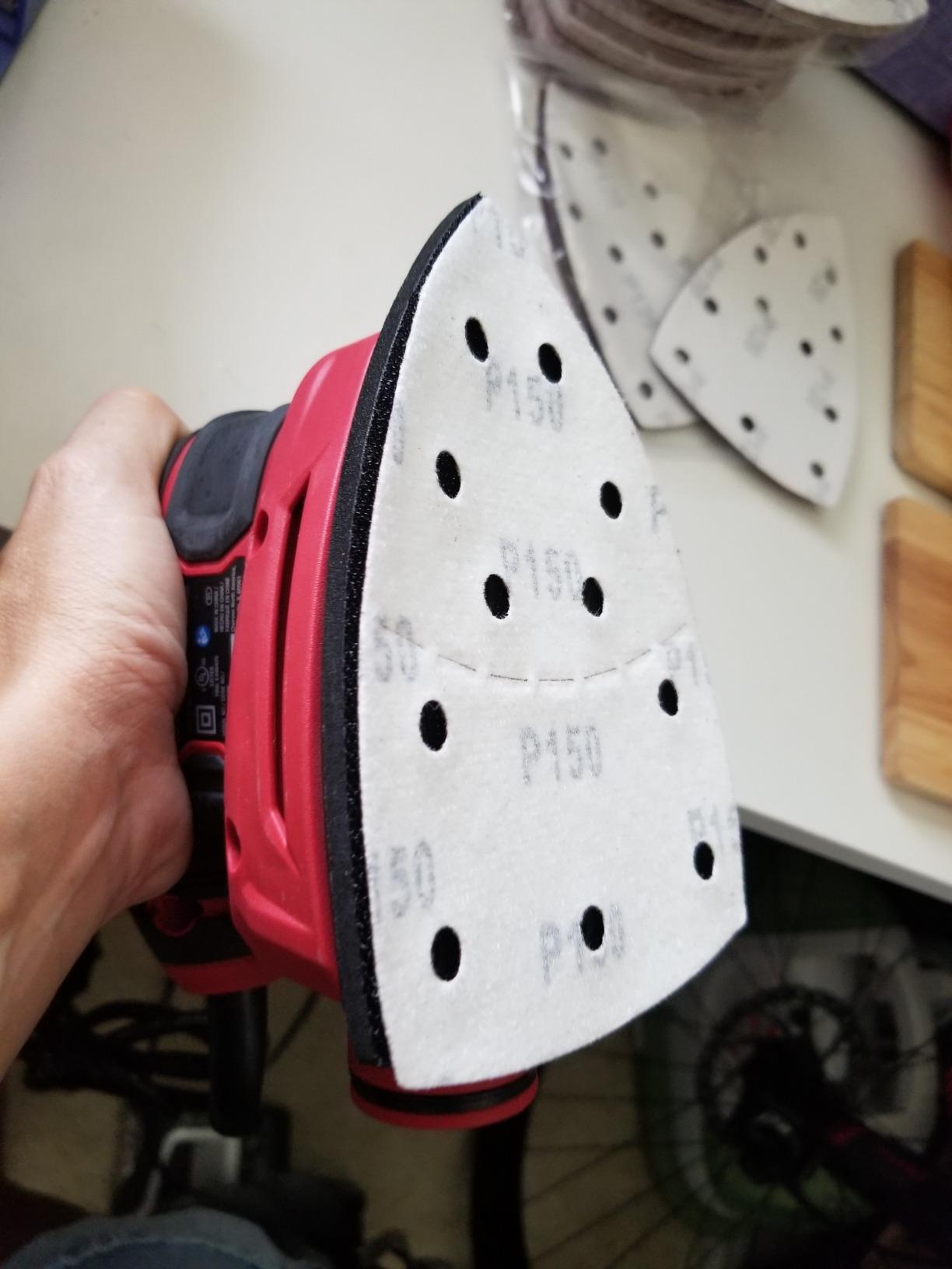 SKIL Corded Detail Sander, Includes 3pcs Sanding Paper and Dust Box - SR250801 customer photo 2