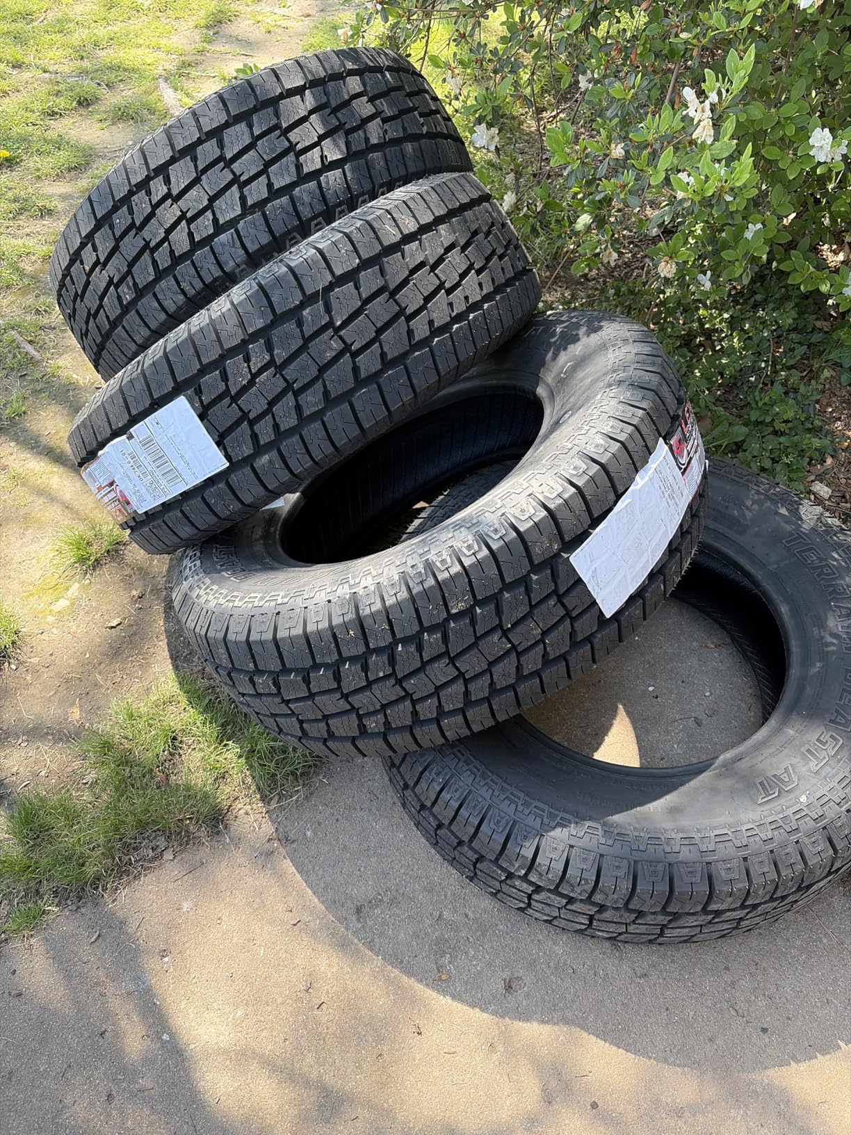 Lexani Terrain Beast AT LT265/70R17 121/118S E | Light Truck All Terrain All Weather Traction E (10 Ply) Radial Tire customer photo 2
