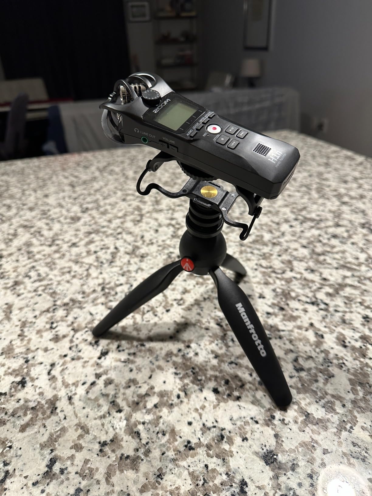 Movo SMM5-B Universal Microphone and Portable Recorder Shock Mount - Fits the Zoom H1n, H2n, H4n, H5, H6, Tascam DR-40x, DR-05x, DR-07x and others with a 1/4