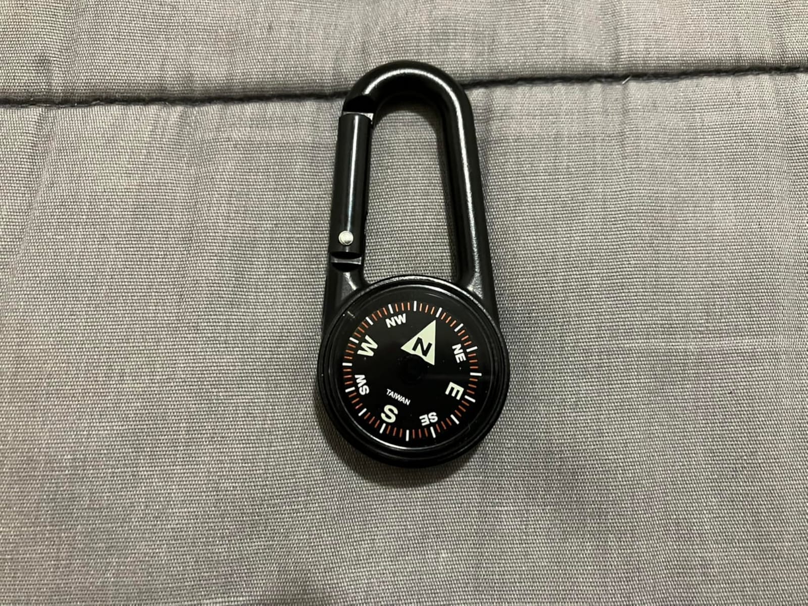 Coghlan's Compass - Carabiner, Liquid-Filled Navigation Tool for Hiking, Camping, Survival & Orienteering customer photo 1