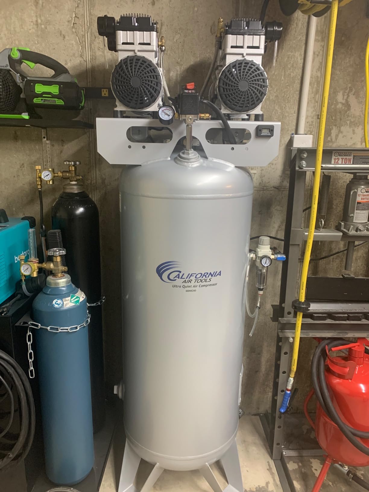 California Air Tools CAT-60040CAD 4.0 HP Ultra Quiet and Oil-Free Air Compressor, 60 Gallon Steel Tank, 75 dBA Noise Level customer photo 2