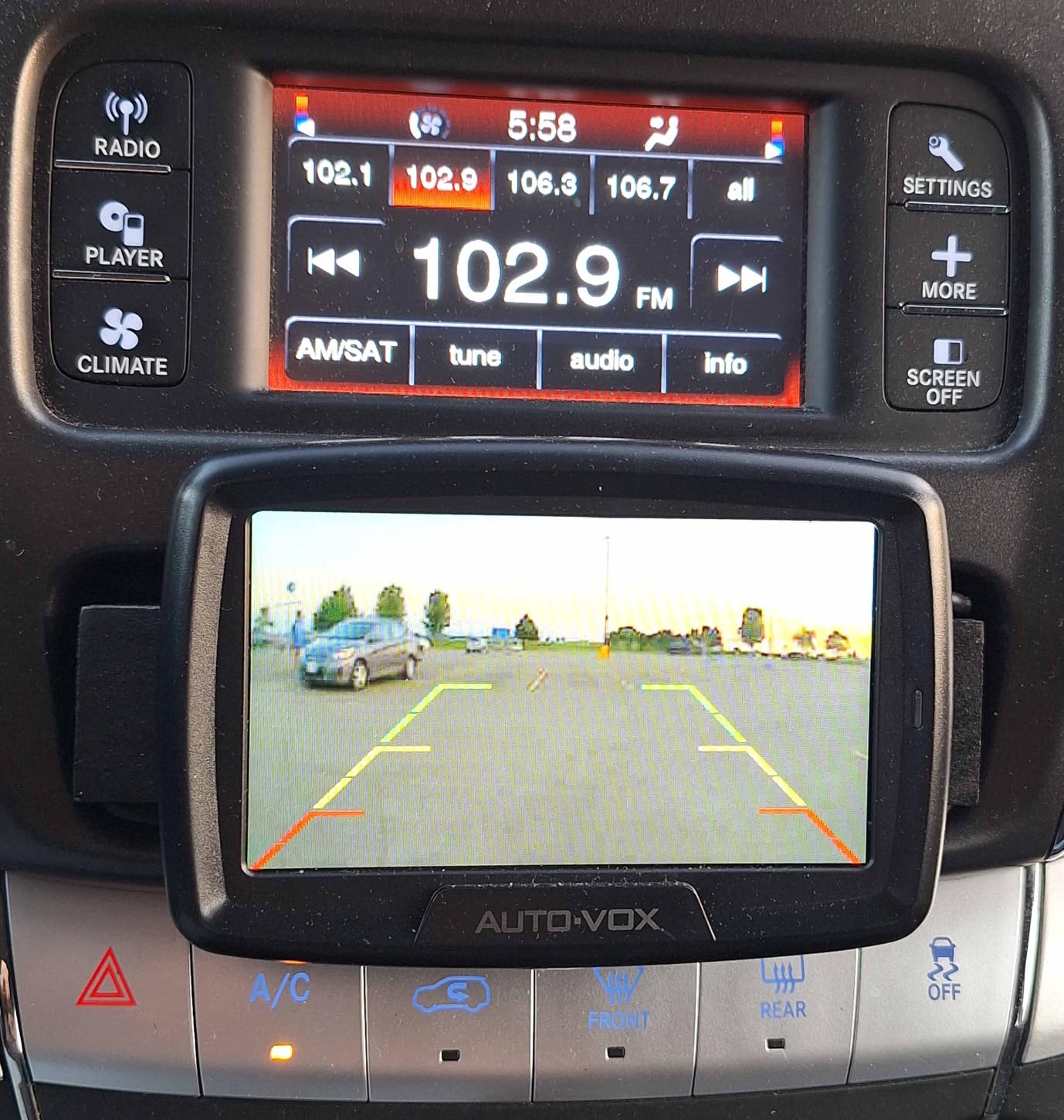 AUTO-VOX CS-2 Wireless Backup Camera with 4.3