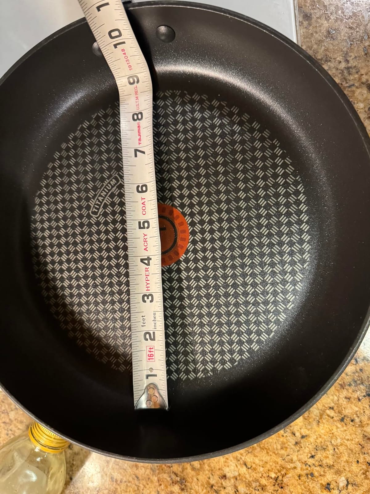 T-fal Ultimate Hard Anodized Nonstick Fry Pan Set, 2-Pack, 10,12 in, Onyx | Titanium nonstick coating, Thermo-Spot heat indicator, Oven safe to 400°F, Dishwasher safe, All stovetops except induction customer photo 2
