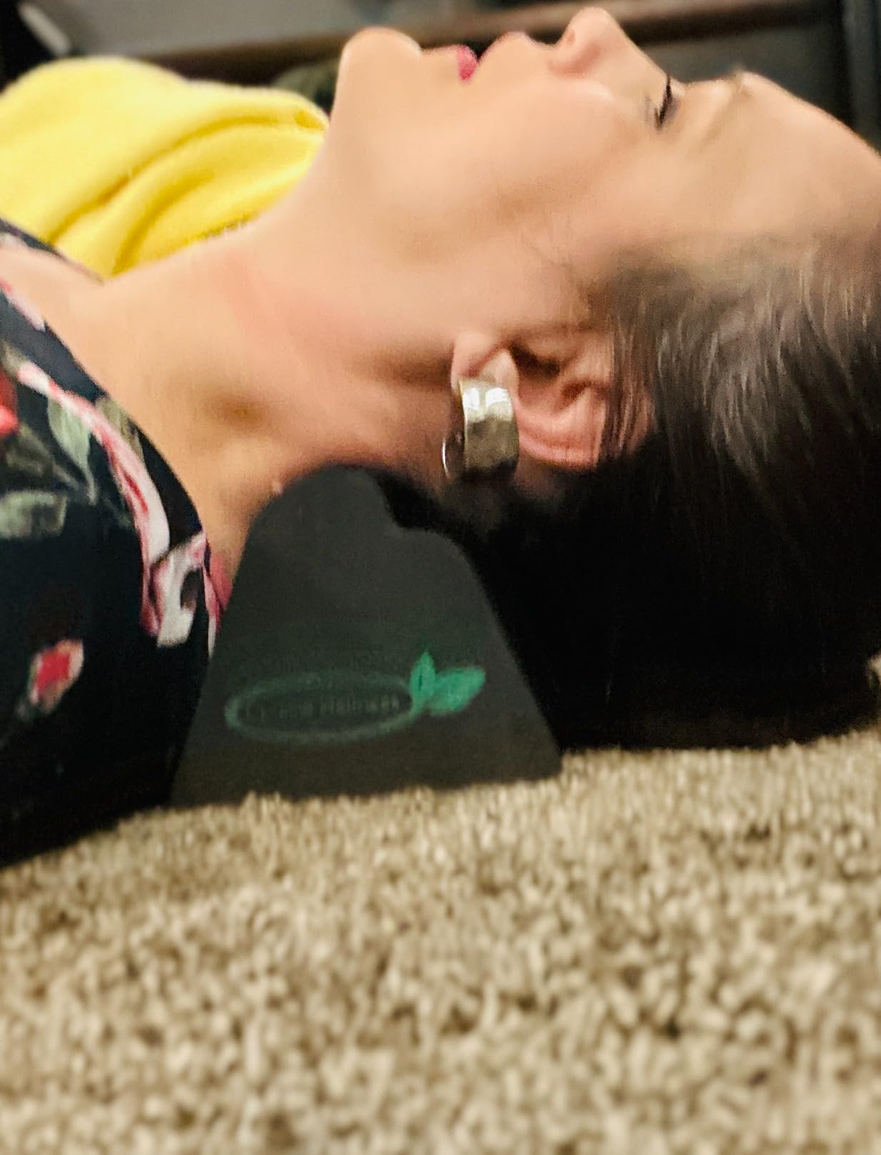 Lumia Wellness Cervical Orthotic Traction Block, Firm, Spinal & Neck Alignment, Cervical Traction Device & Neck Stretcher customer photo 1
