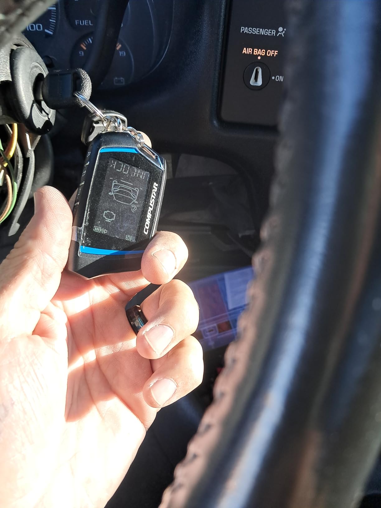 Compustar CS7900-AS All-in-One 2-Way Remote Start and Alarm Bundle w/ 3000 Feet Range customer photo 2