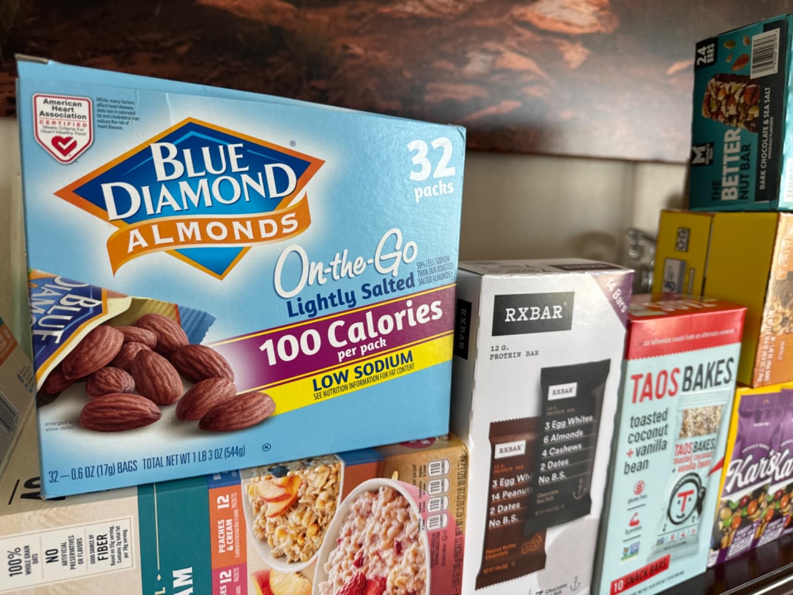 Blue Diamond Almonds Low Sodium Lightly Salted Snack Nuts, 100 Calorie Packs, 0.6 Ounce (Pack of 32) customer photo 2