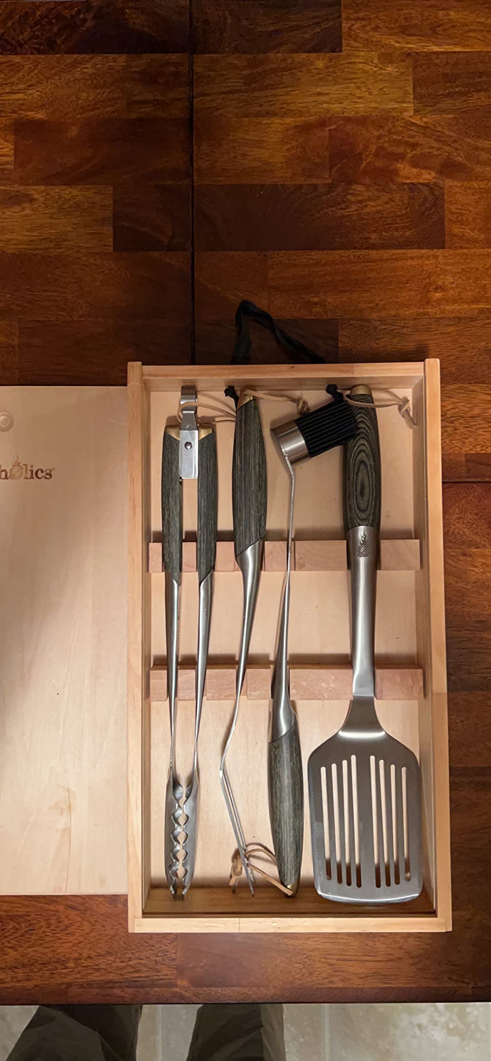 Grillaholics Premium BBQ Grill Tools - The Ultimate Grilling Gift for Dad - Luxury 4-Piece Barbecue Utensils Grill Set with Wooden Gift Box customer photo 1